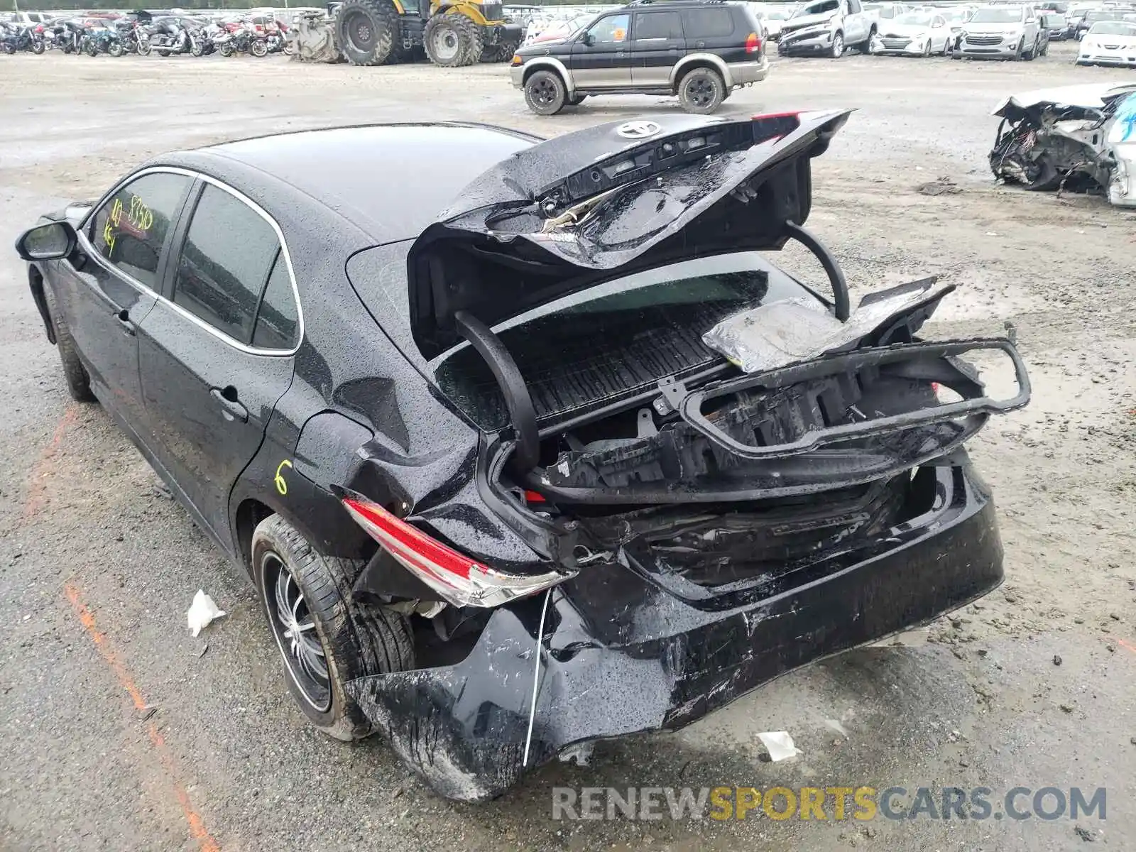 9 Photograph of a damaged car 4T1B11HKXKU820157 TOYOTA CAMRY 2019