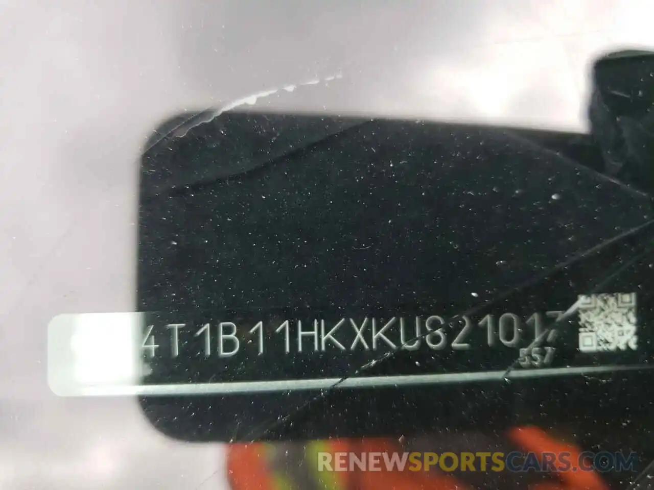 10 Photograph of a damaged car 4T1B11HKXKU821017 TOYOTA CAMRY 2019