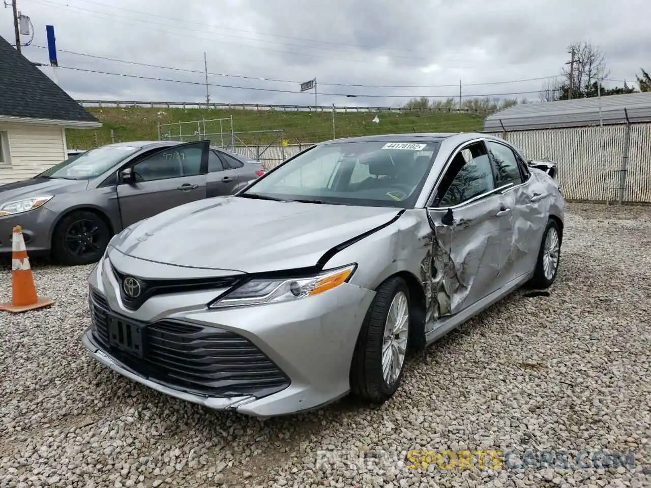 2 Photograph of a damaged car 4T1B11HKXKU821017 TOYOTA CAMRY 2019