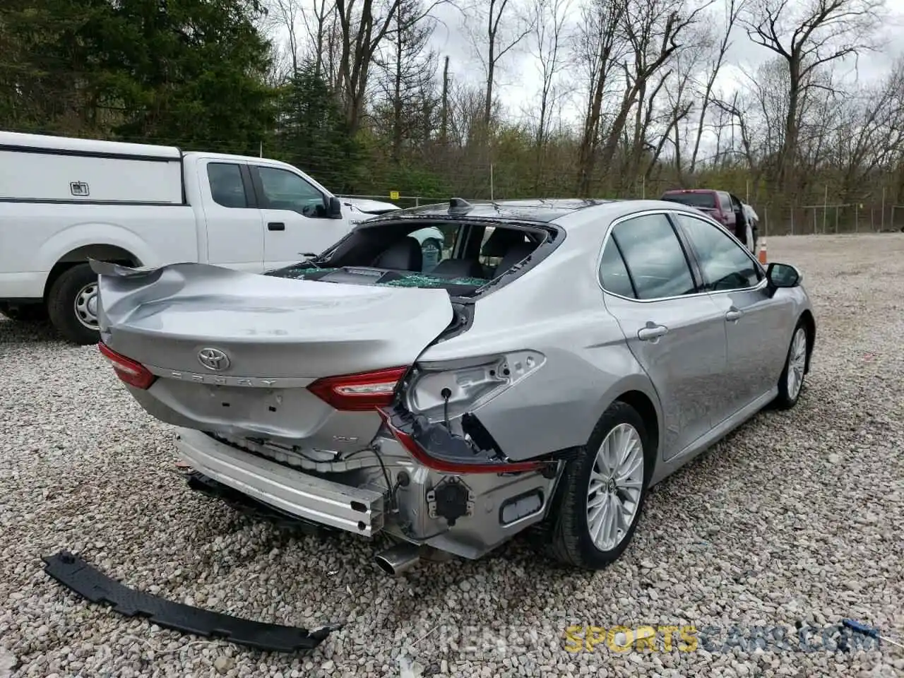 4 Photograph of a damaged car 4T1B11HKXKU821017 TOYOTA CAMRY 2019