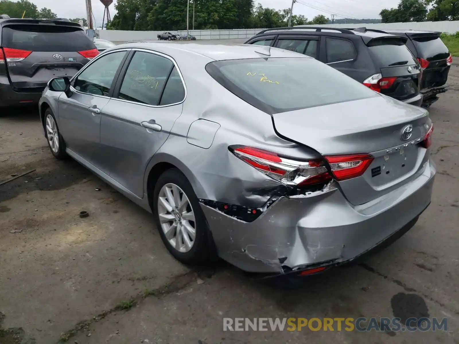 3 Photograph of a damaged car 4T1B11HKXKU821616 TOYOTA CAMRY 2019