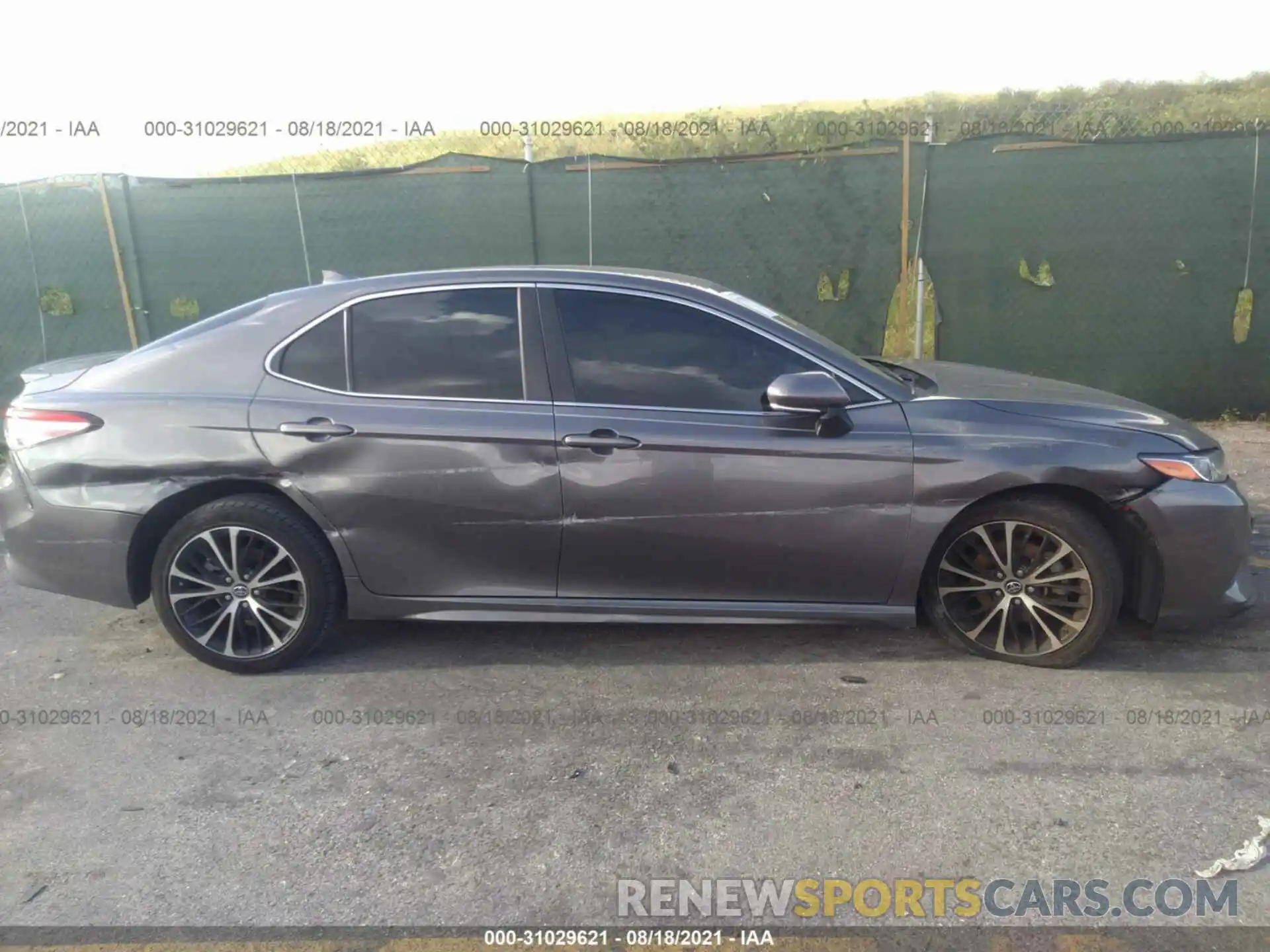 6 Photograph of a damaged car 4T1B11HKXKU821678 TOYOTA CAMRY 2019