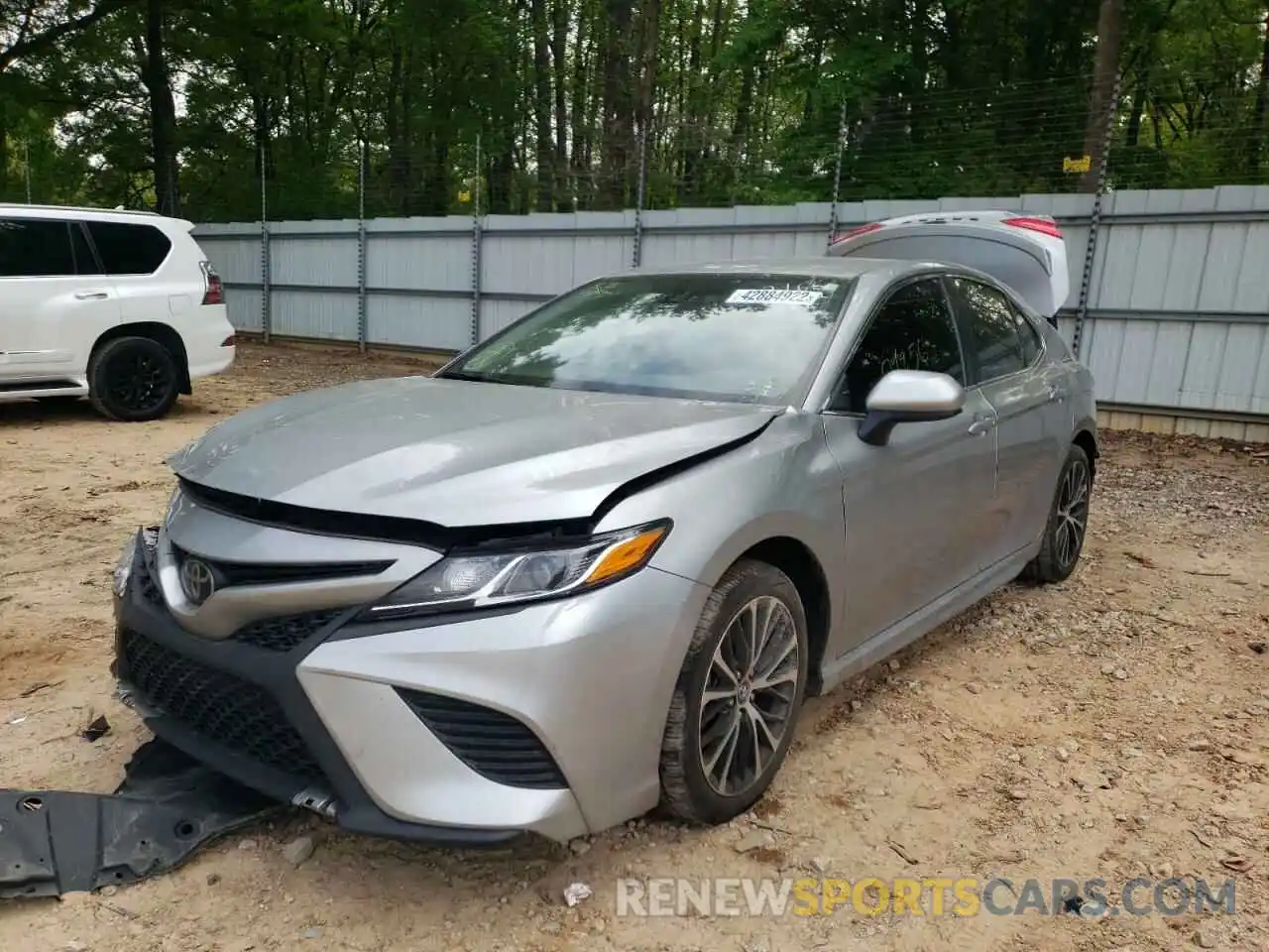 2 Photograph of a damaged car 4T1B11HKXKU822166 TOYOTA CAMRY 2019