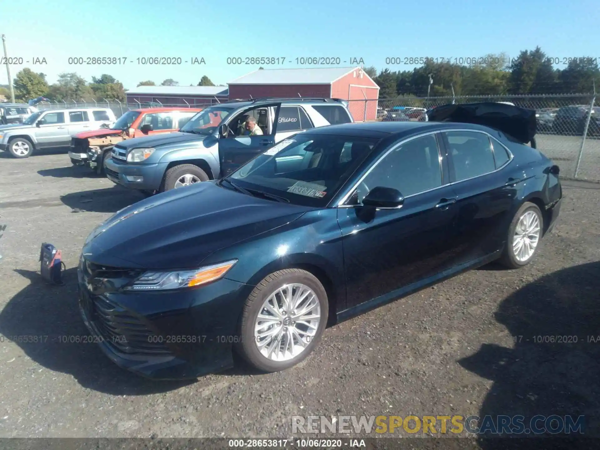 2 Photograph of a damaged car 4T1B11HKXKU822488 TOYOTA CAMRY 2019