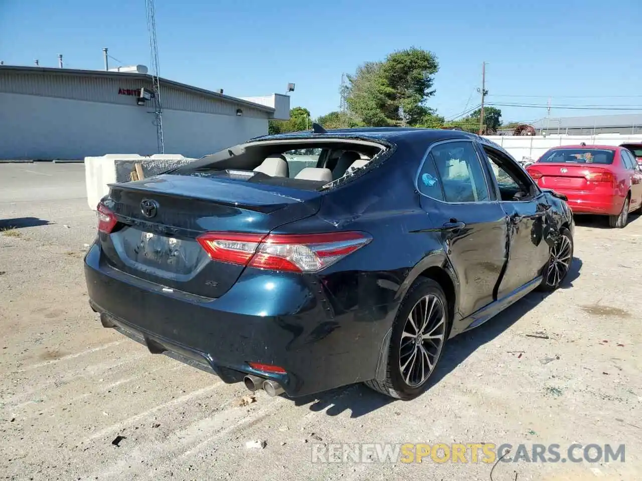 4 Photograph of a damaged car 4T1B11HKXKU823348 TOYOTA CAMRY 2019