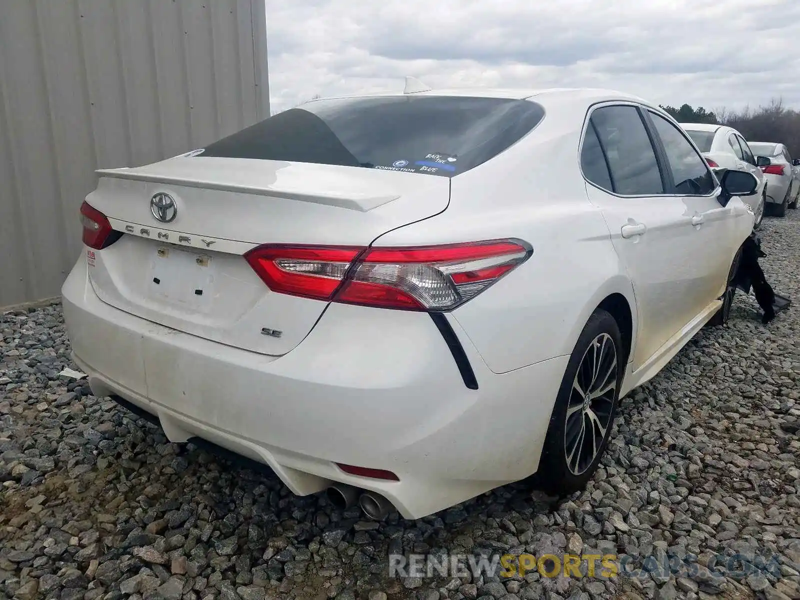 4 Фотография поврежденного автомобиля 4T1B11HKXKU823740 TOYOTA CAMRY 2019