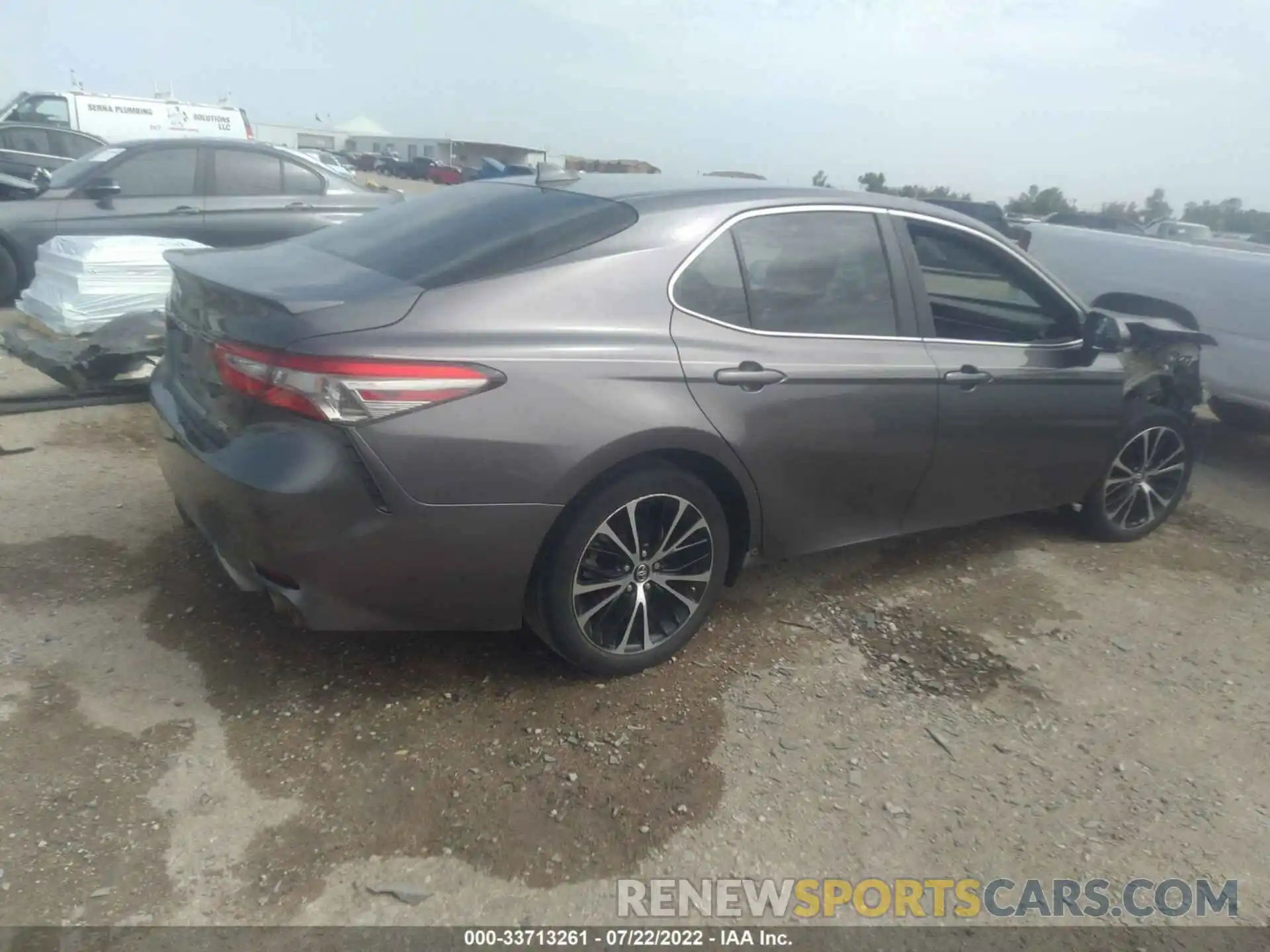 4 Photograph of a damaged car 4T1B11HKXKU825729 TOYOTA CAMRY 2019