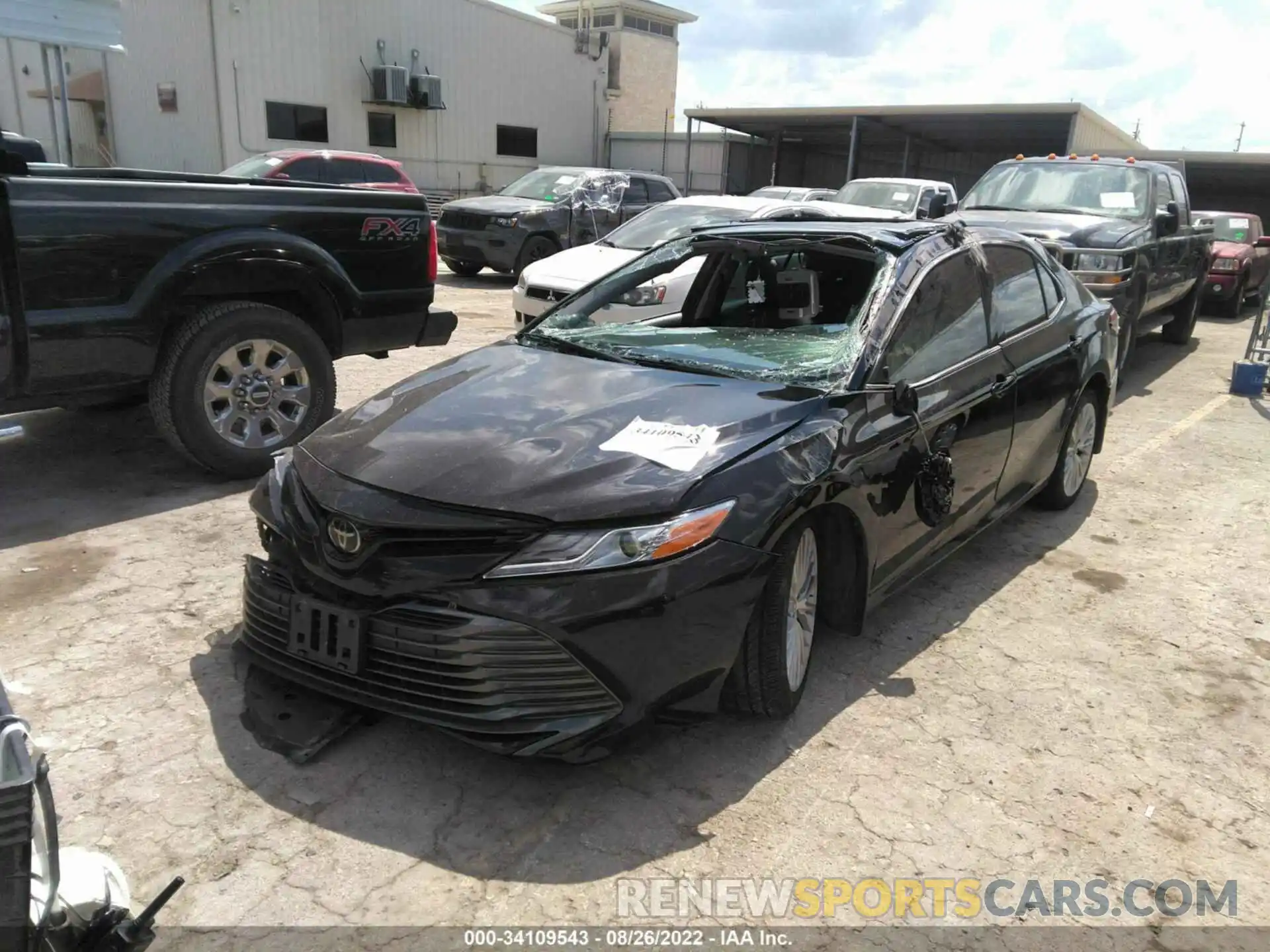 2 Photograph of a damaged car 4T1B11HKXKU826184 TOYOTA CAMRY 2019