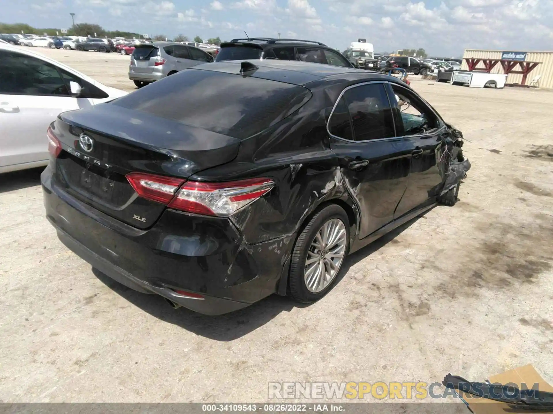 4 Photograph of a damaged car 4T1B11HKXKU826184 TOYOTA CAMRY 2019