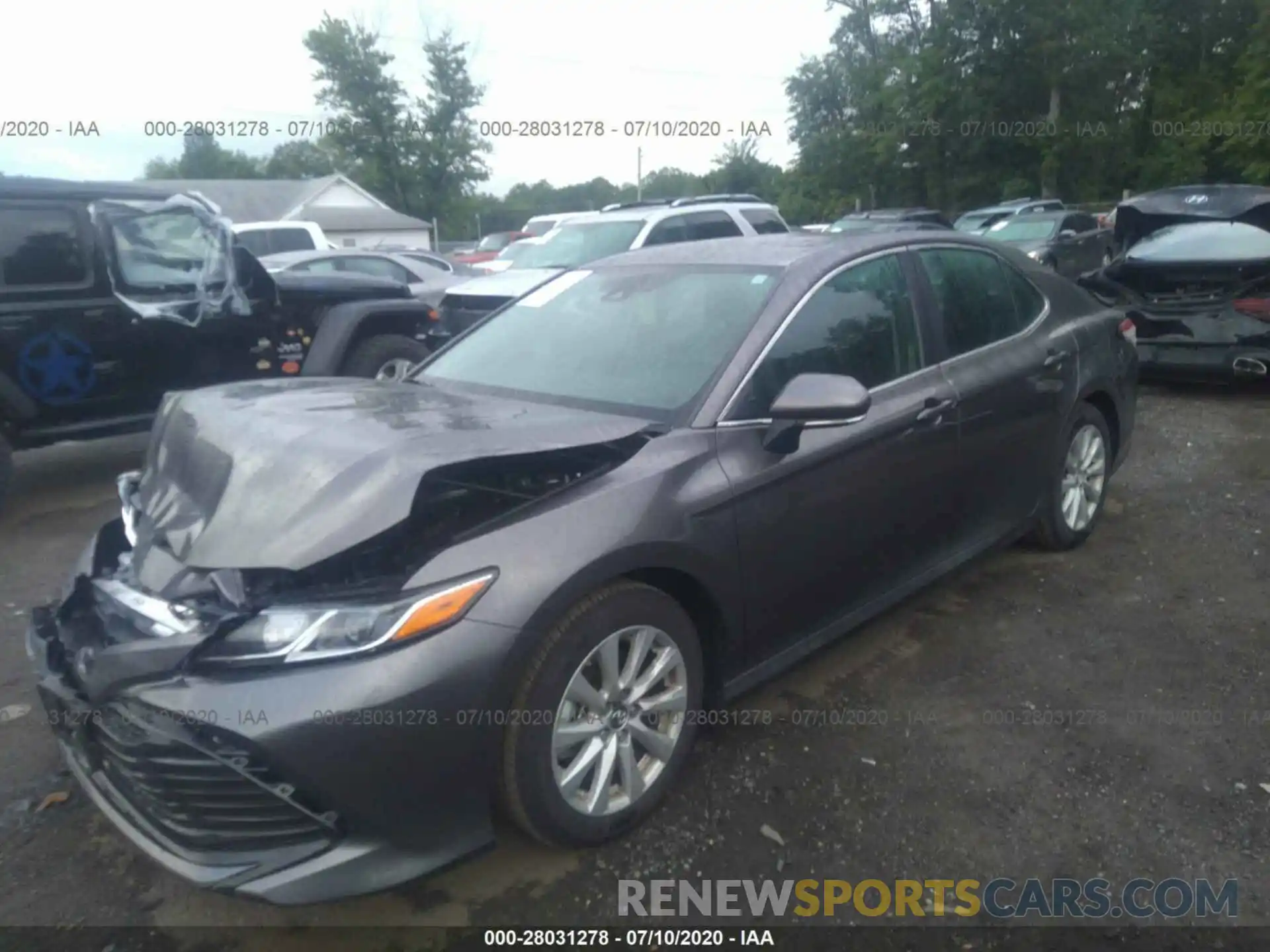 2 Photograph of a damaged car 4T1B11HKXKU827092 TOYOTA CAMRY 2019