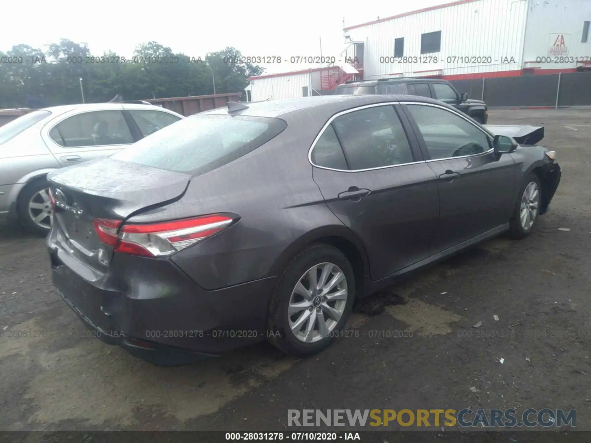 4 Photograph of a damaged car 4T1B11HKXKU827092 TOYOTA CAMRY 2019