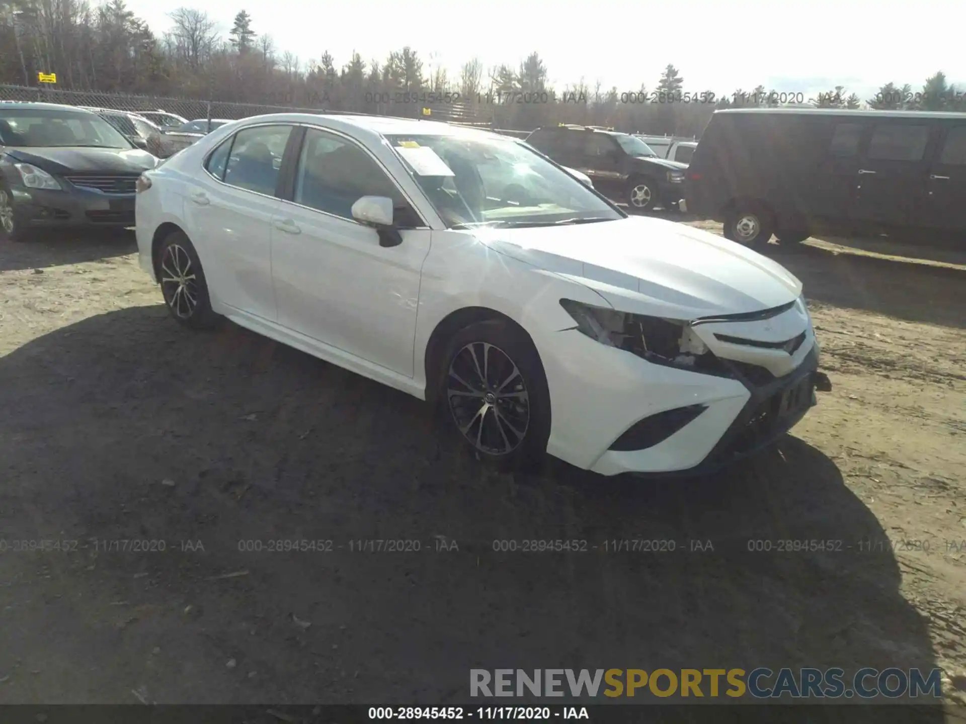 1 Photograph of a damaged car 4T1B11HKXKU827142 TOYOTA CAMRY 2019