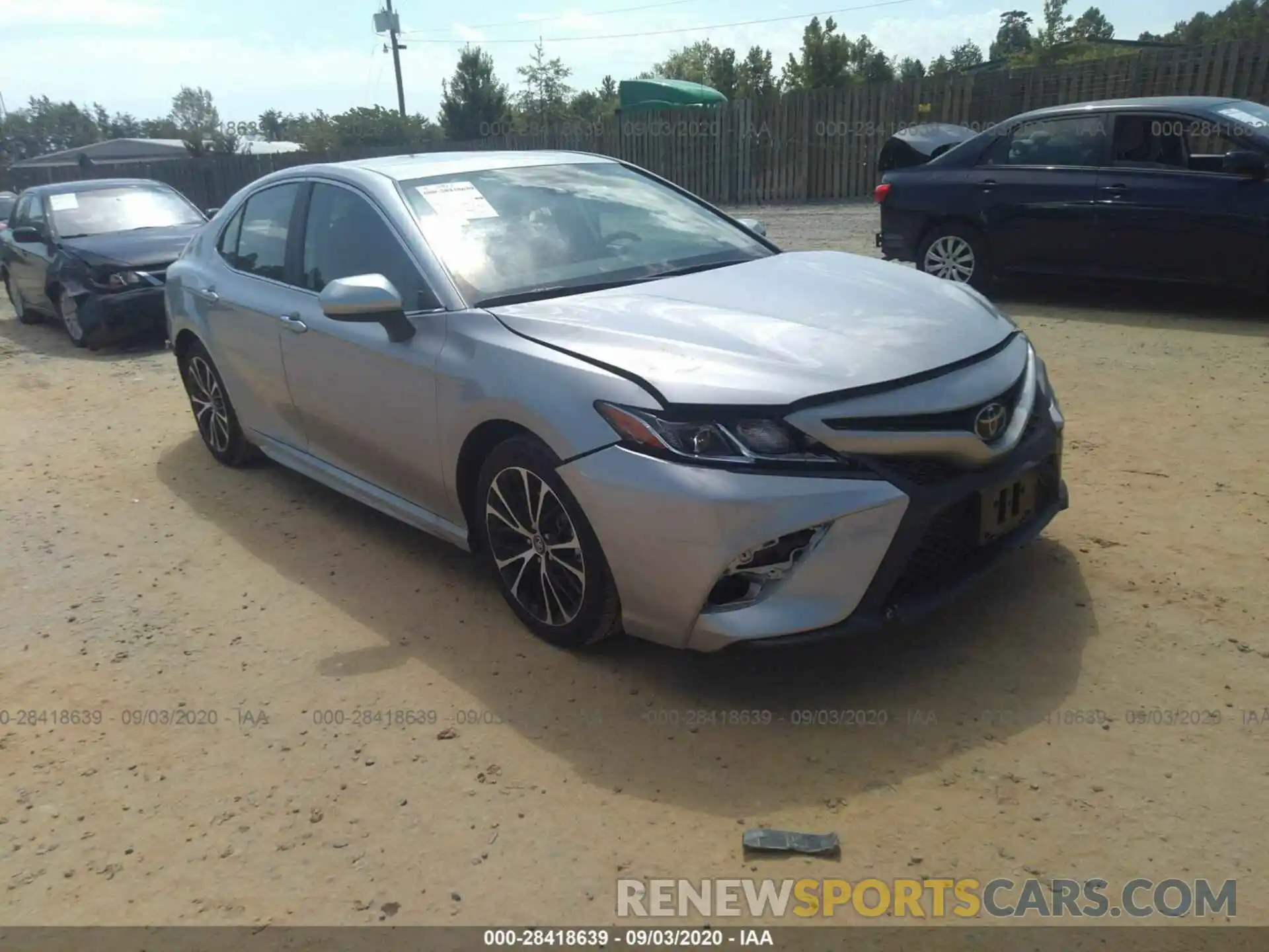 1 Photograph of a damaged car 4T1B11HKXKU829487 TOYOTA CAMRY 2019