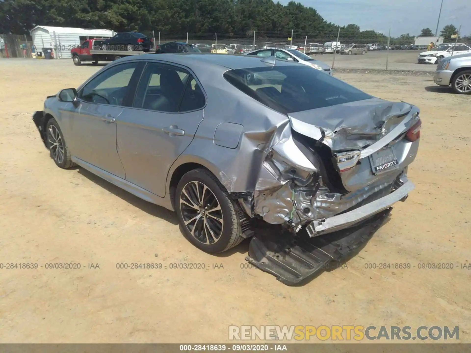 3 Photograph of a damaged car 4T1B11HKXKU829487 TOYOTA CAMRY 2019