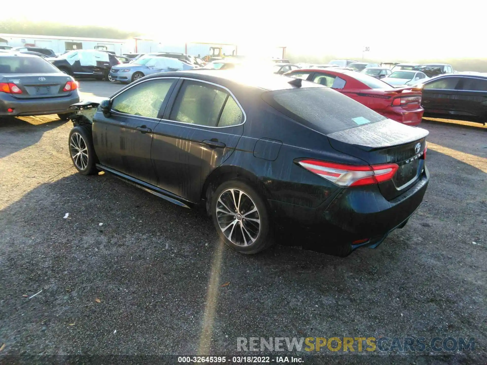 3 Photograph of a damaged car 4T1B11HKXKU829523 TOYOTA CAMRY 2019