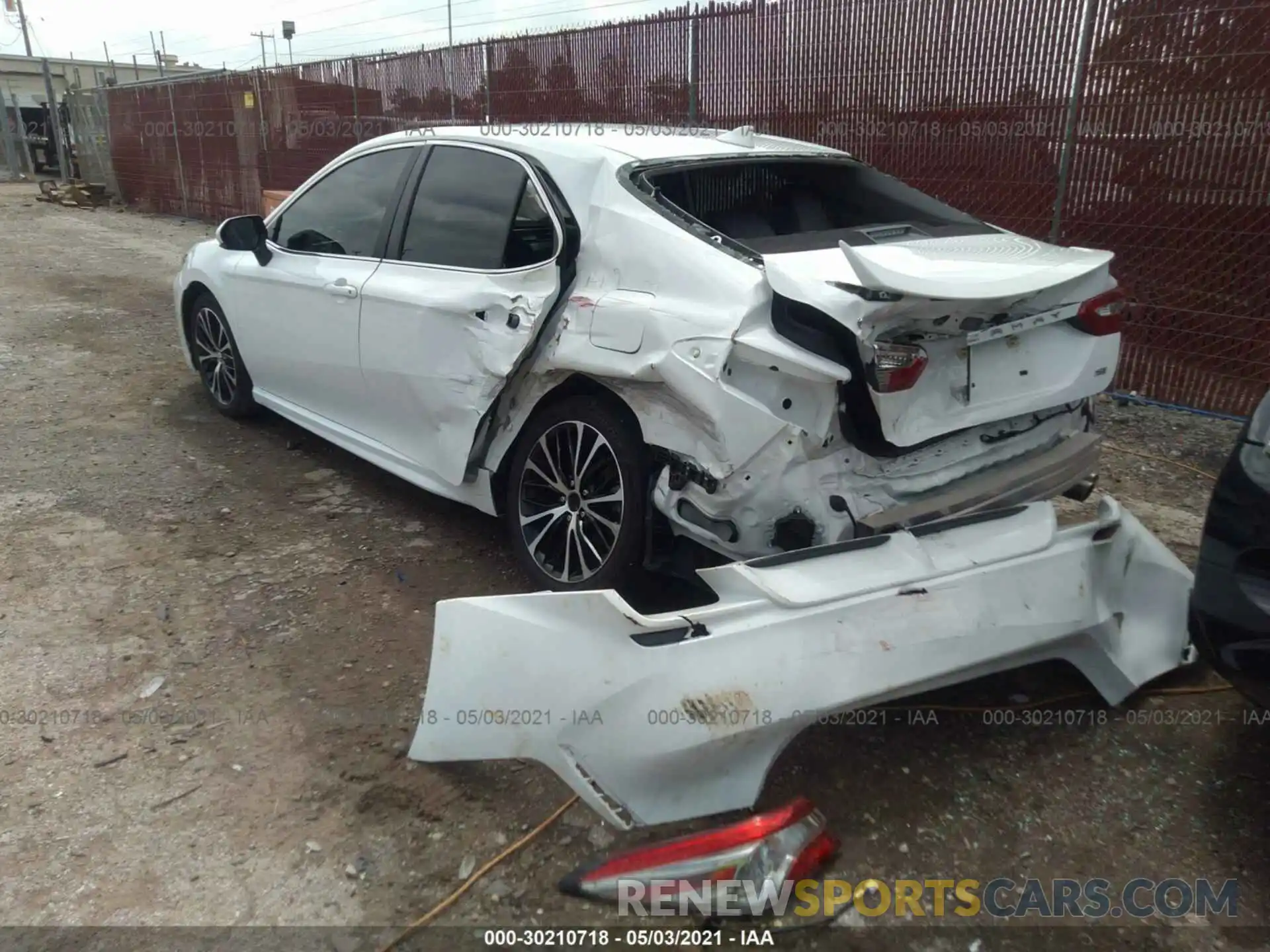 12 Photograph of a damaged car 4T1B11HKXKU834740 TOYOTA CAMRY 2019