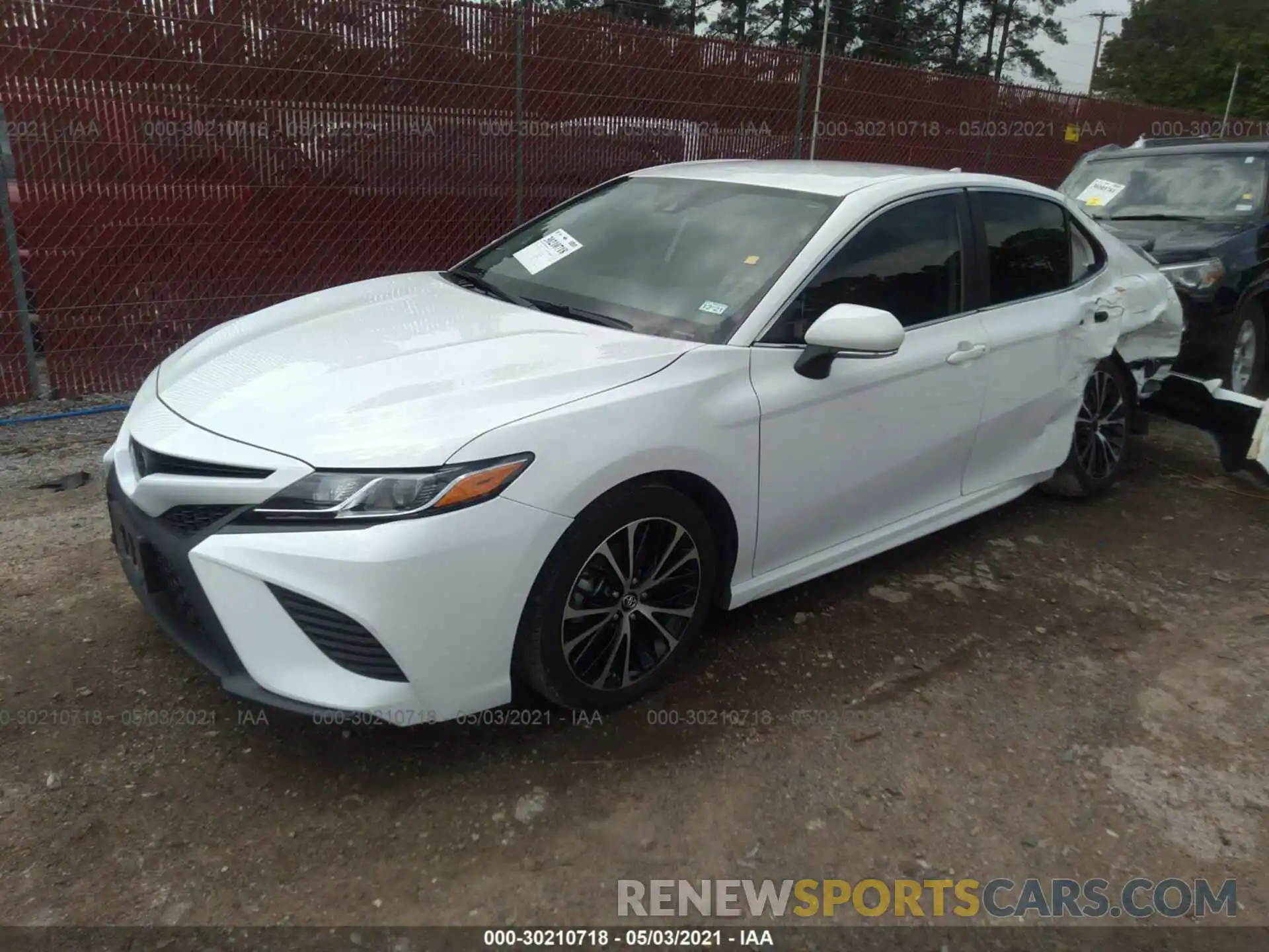 2 Photograph of a damaged car 4T1B11HKXKU834740 TOYOTA CAMRY 2019