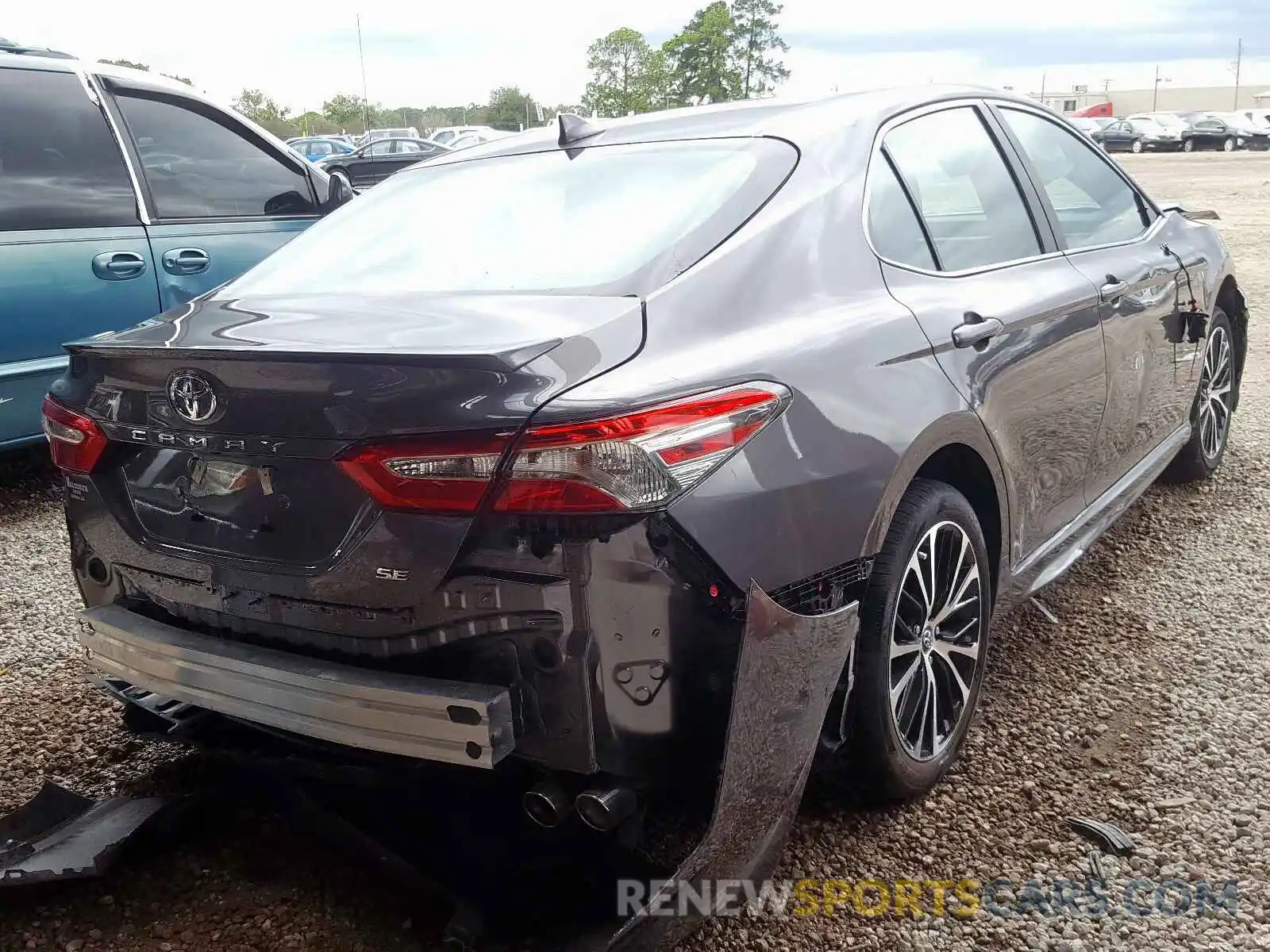 4 Photograph of a damaged car 4T1B11HKXKU836472 TOYOTA CAMRY 2019