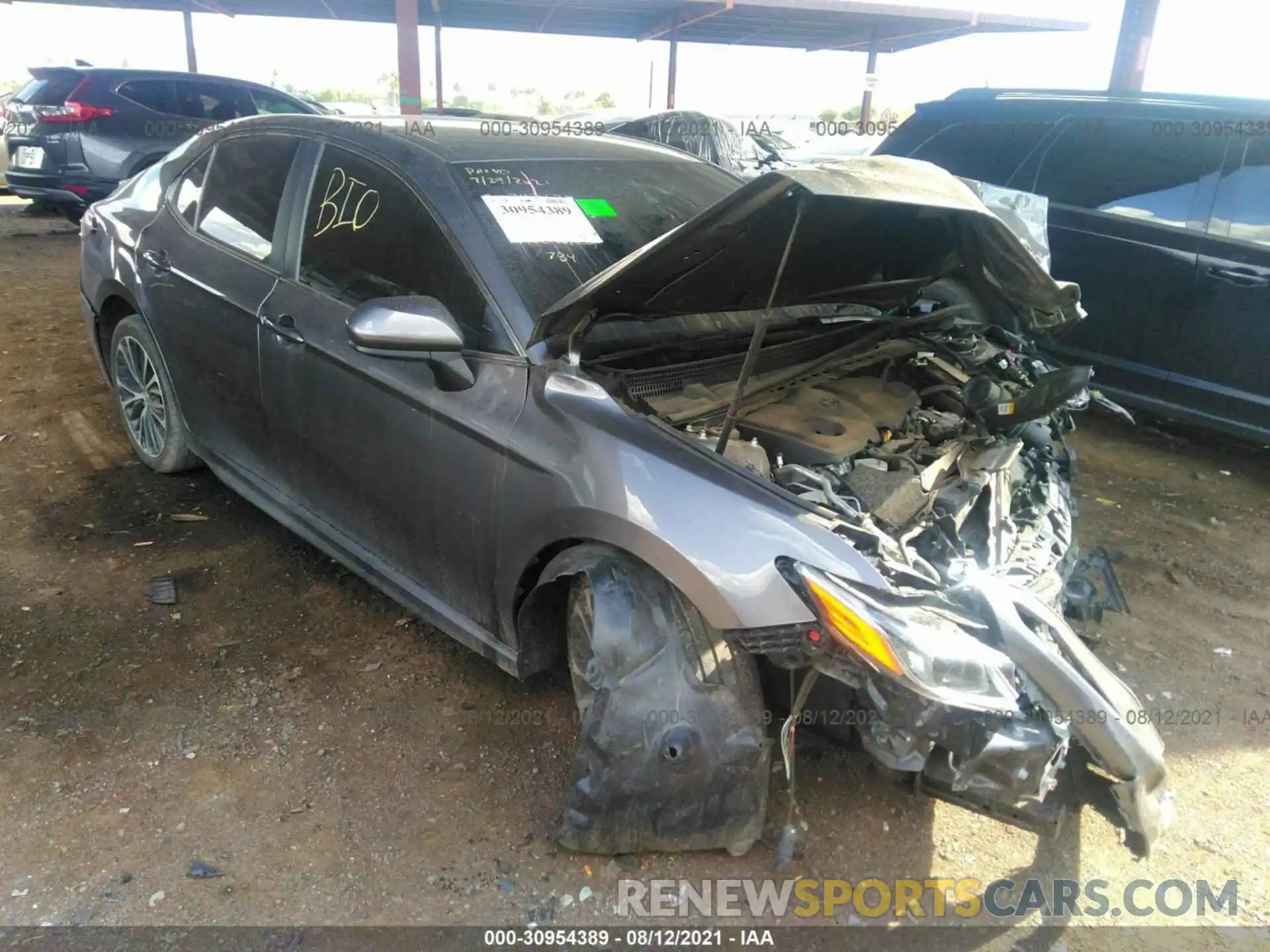 1 Photograph of a damaged car 4T1B11HKXKU836651 TOYOTA CAMRY 2019