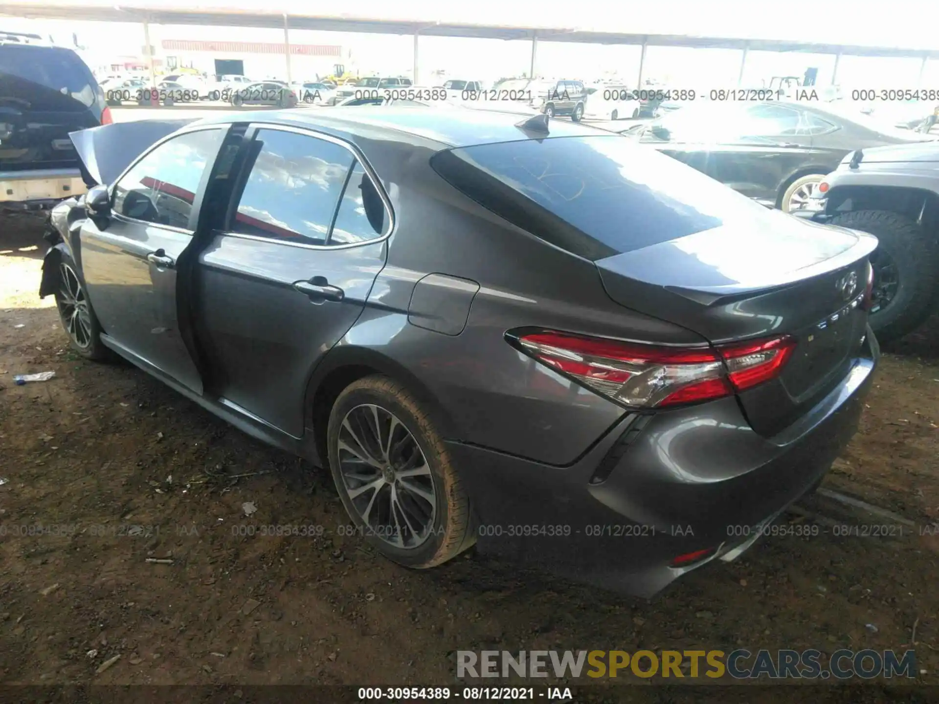 3 Photograph of a damaged car 4T1B11HKXKU836651 TOYOTA CAMRY 2019