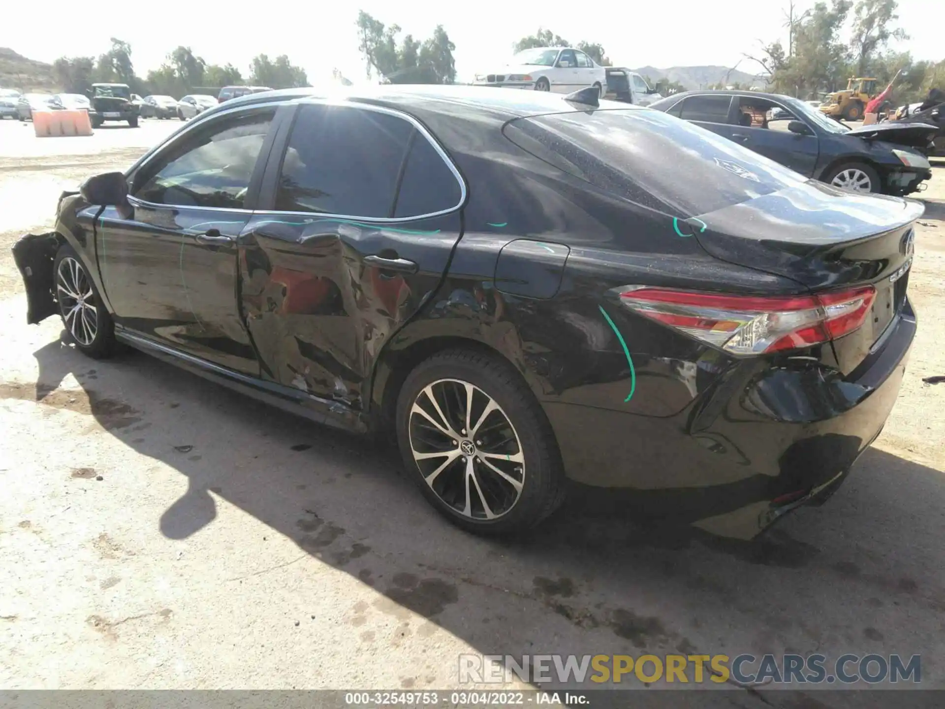 3 Photograph of a damaged car 4T1B11HKXKU838304 TOYOTA CAMRY 2019