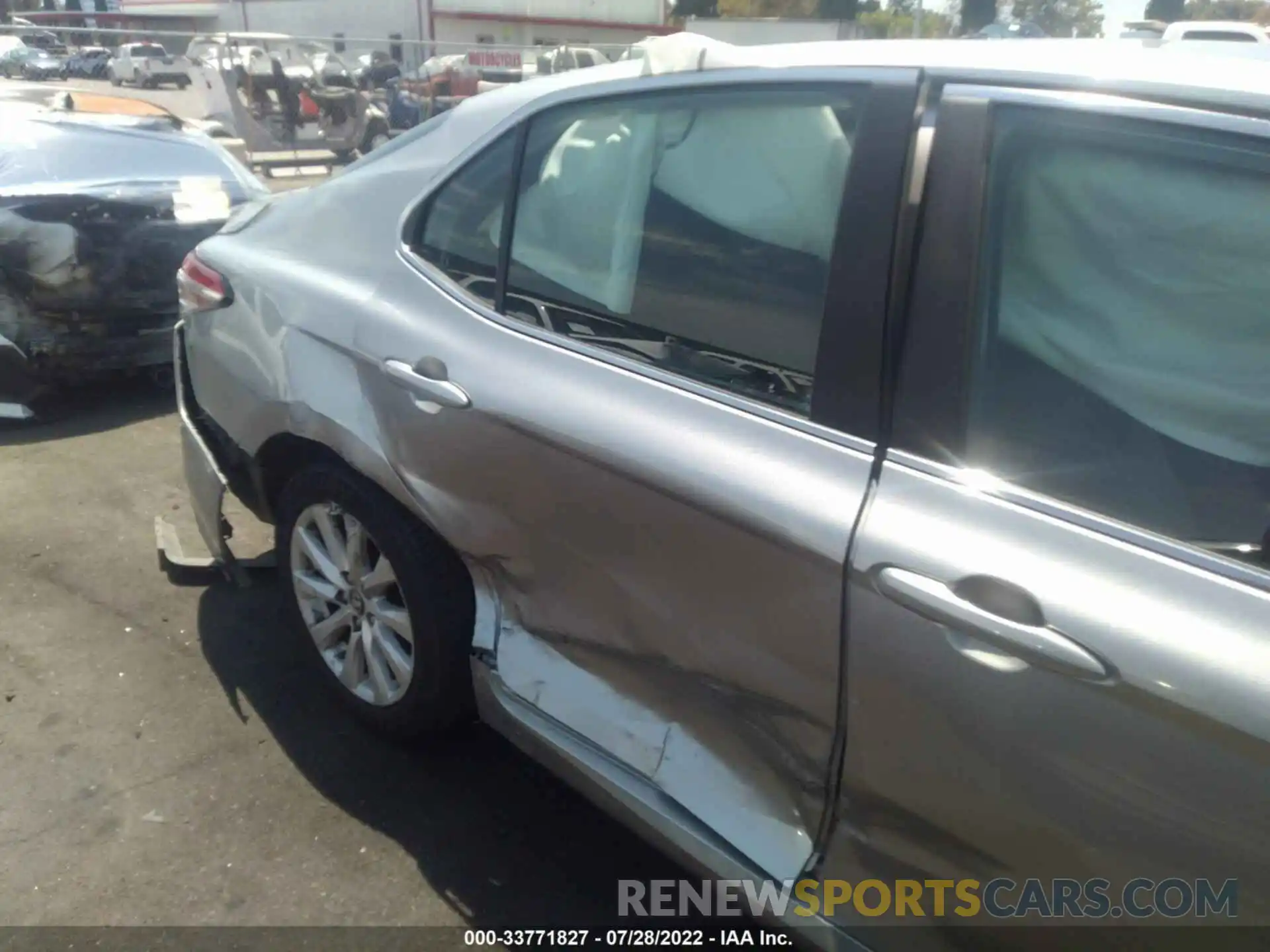 6 Photograph of a damaged car 4T1B11HKXKU839338 TOYOTA CAMRY 2019