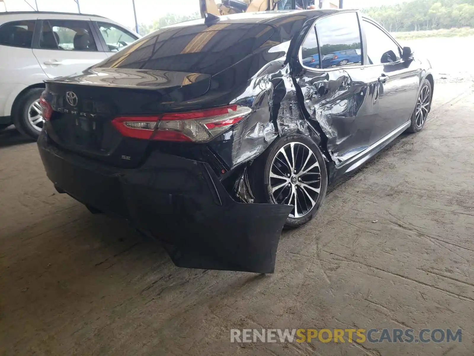 4 Photograph of a damaged car 4T1B11HKXKU839842 TOYOTA CAMRY 2019