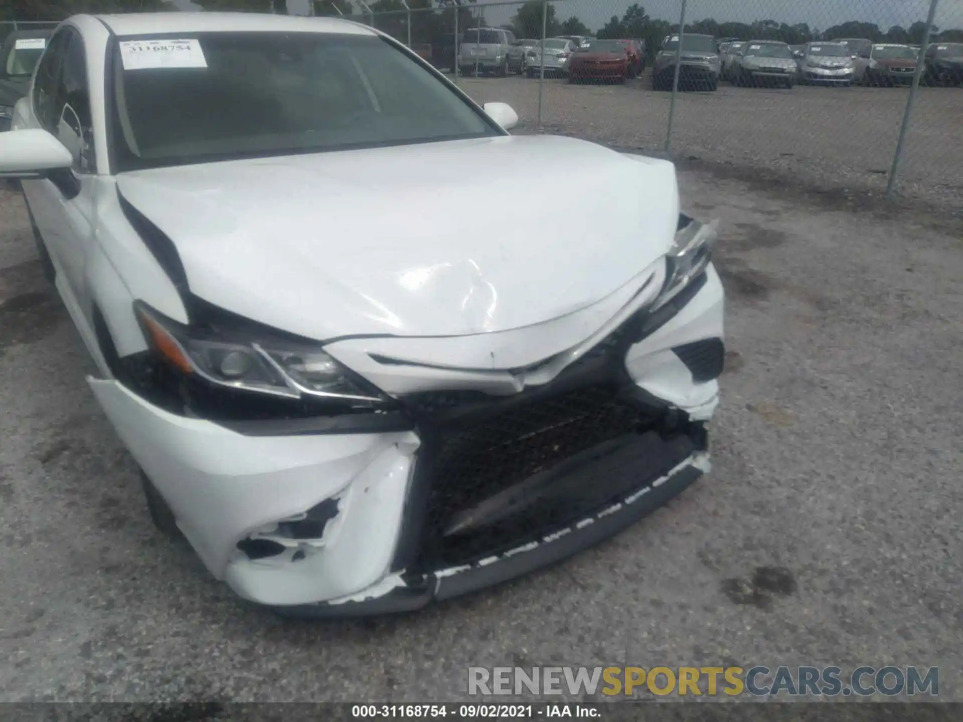 6 Photograph of a damaged car 4T1B11HKXKU840067 TOYOTA CAMRY 2019