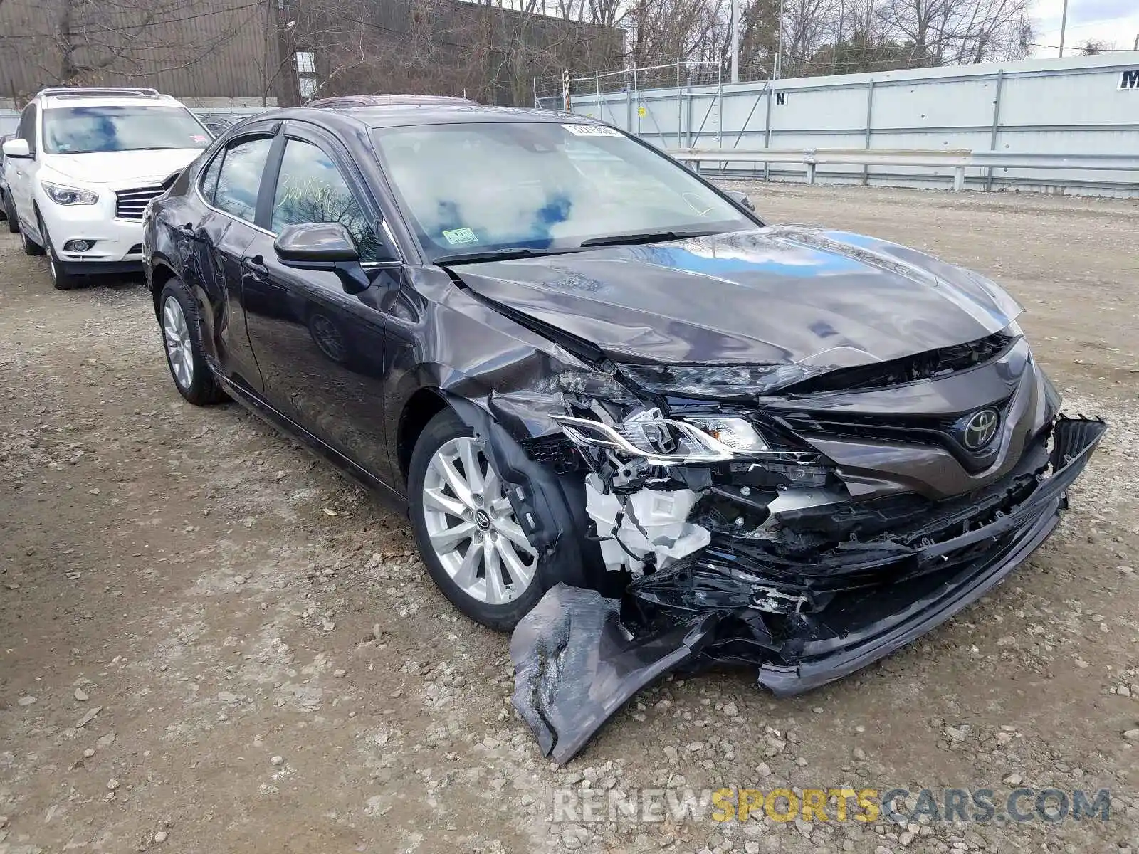 1 Photograph of a damaged car 4T1B11HKXKU841722 TOYOTA CAMRY 2019
