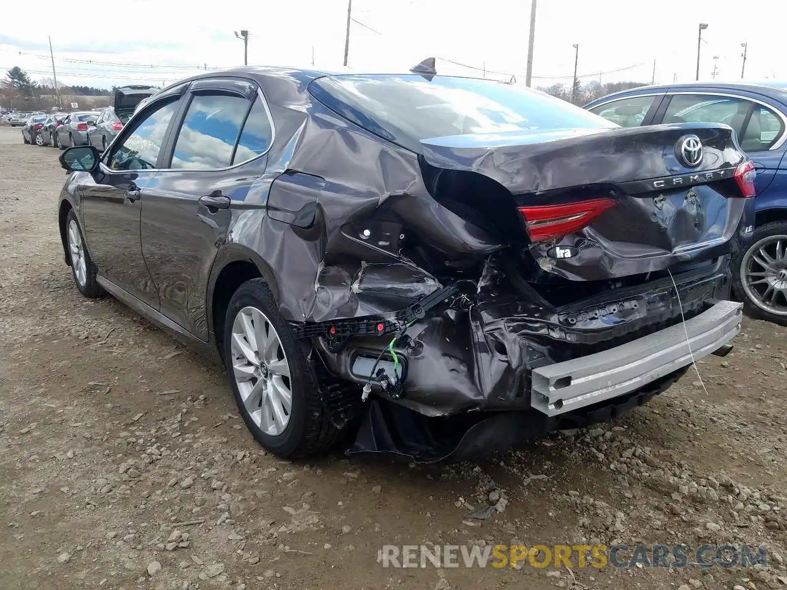 3 Photograph of a damaged car 4T1B11HKXKU841722 TOYOTA CAMRY 2019