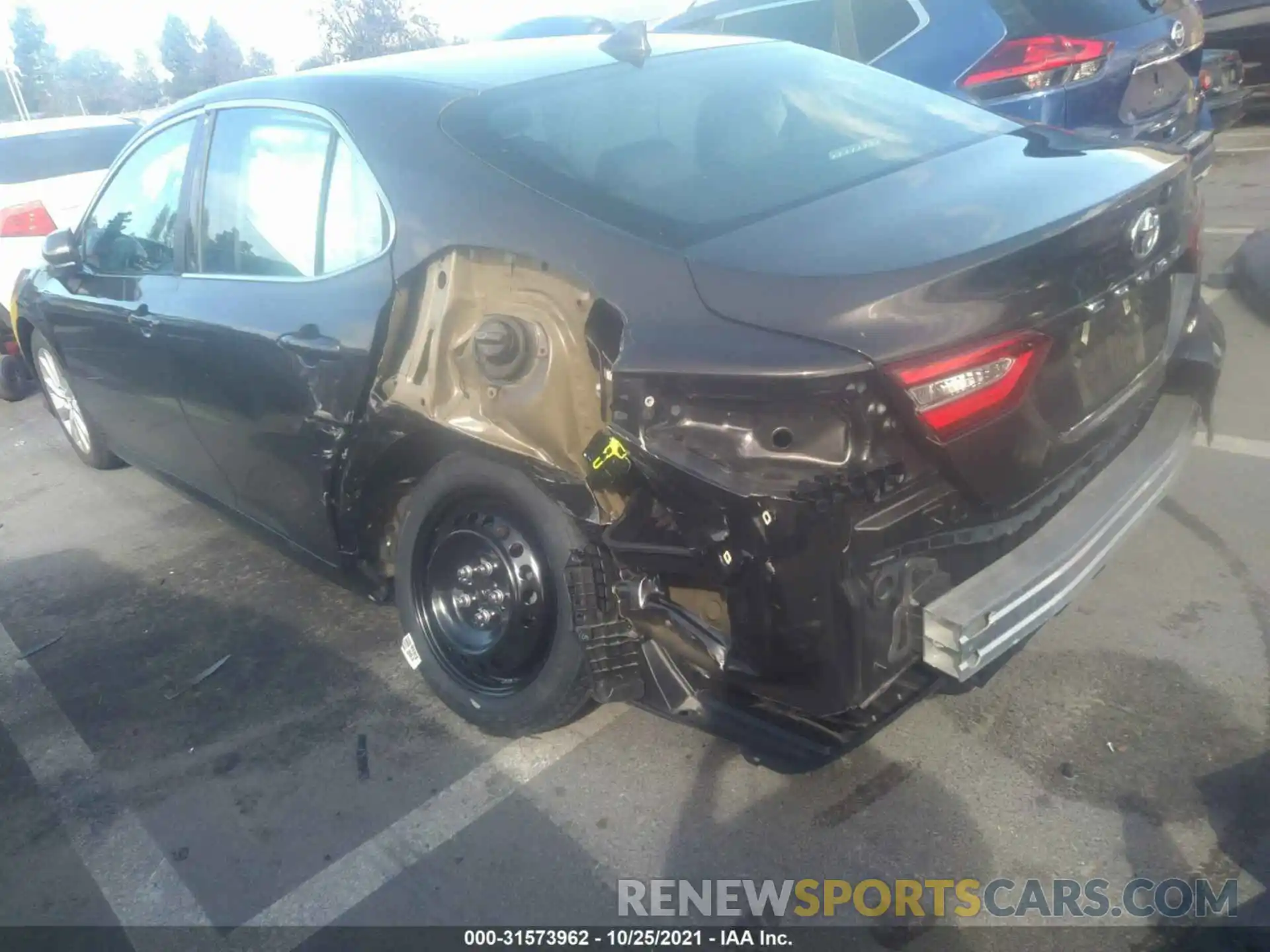 3 Photograph of a damaged car 4T1B11HKXKU842322 TOYOTA CAMRY 2019