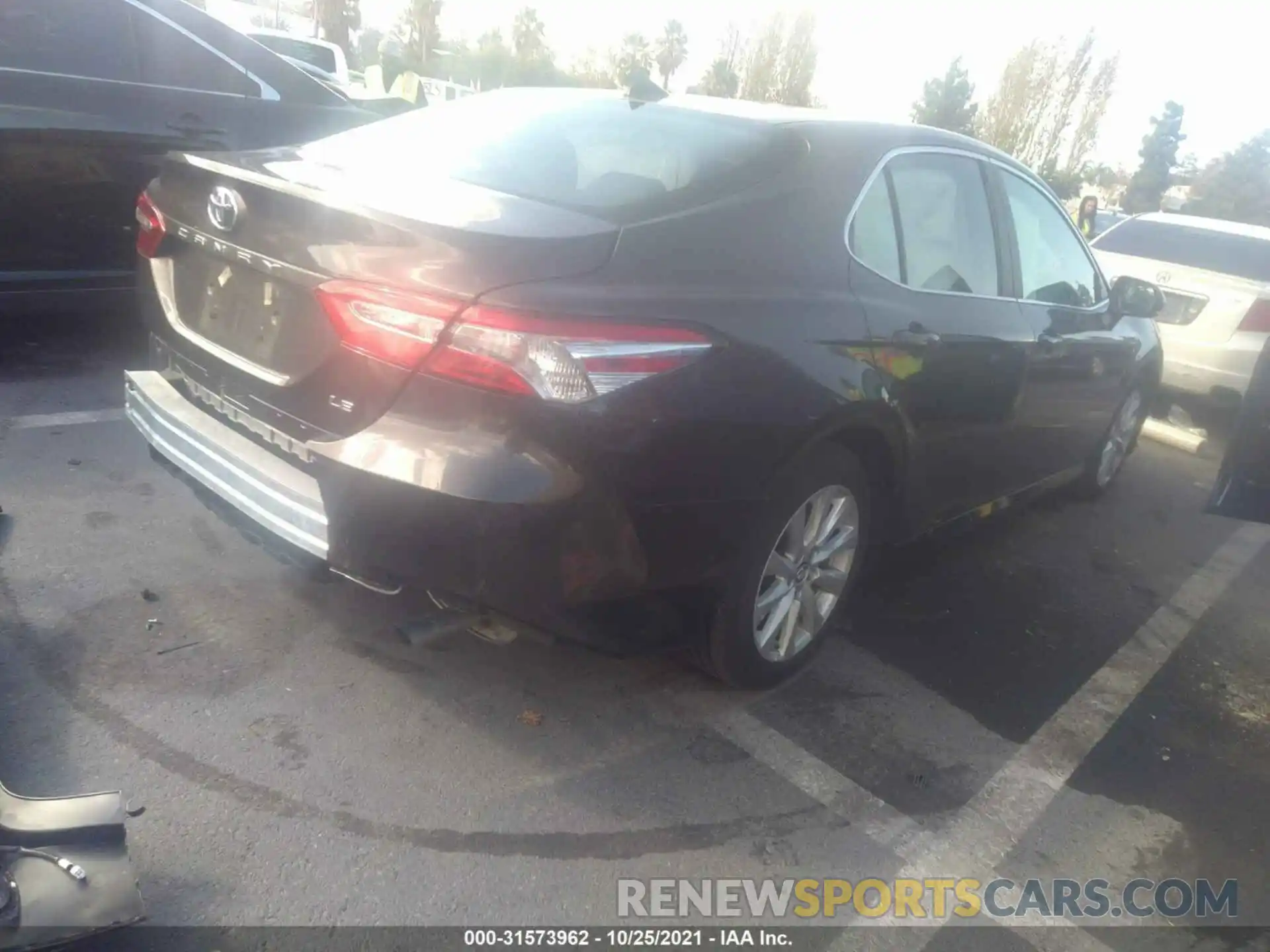 4 Photograph of a damaged car 4T1B11HKXKU842322 TOYOTA CAMRY 2019