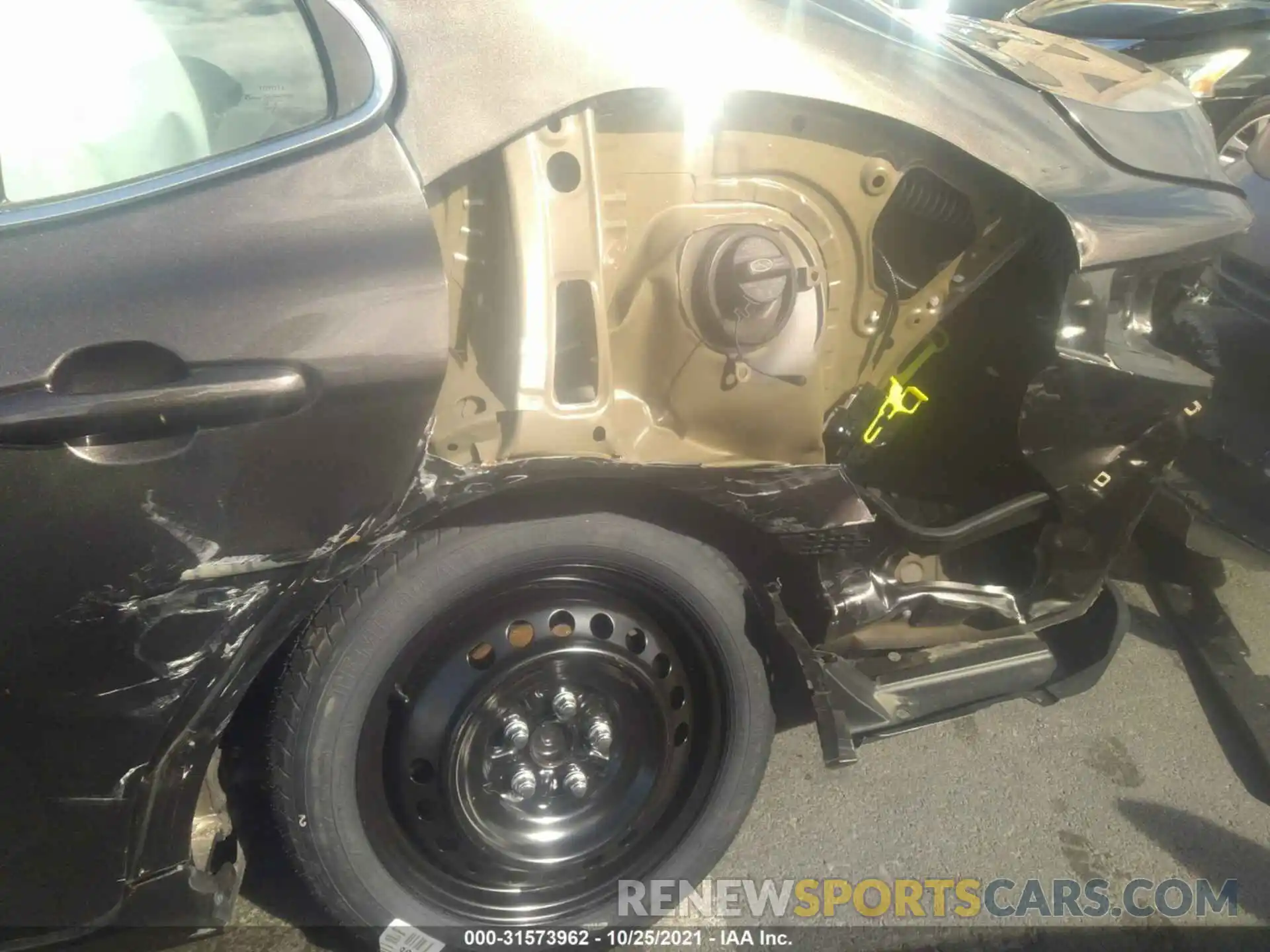 6 Photograph of a damaged car 4T1B11HKXKU842322 TOYOTA CAMRY 2019