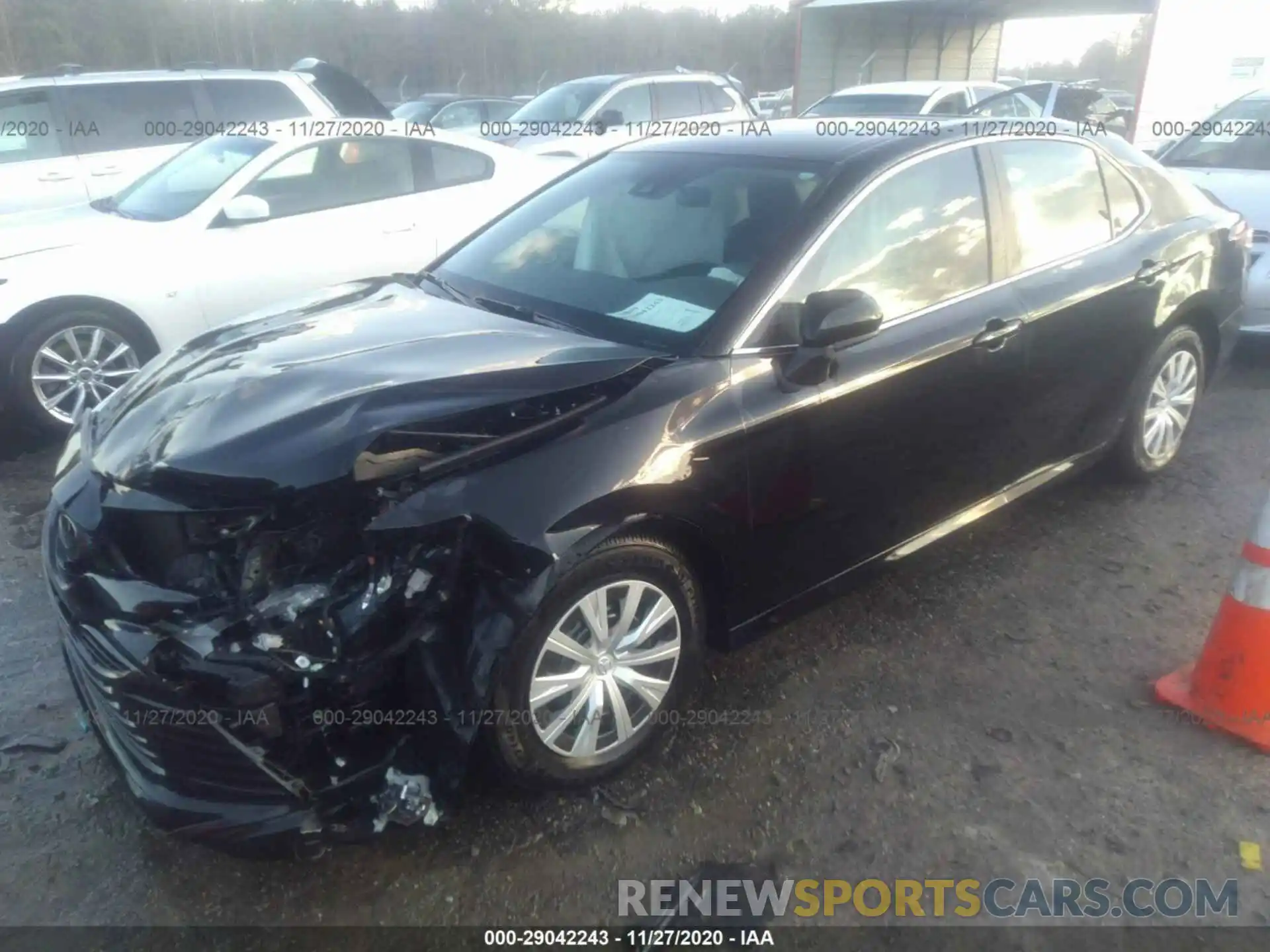 2 Photograph of a damaged car 4T1B11HKXKU842918 TOYOTA CAMRY 2019