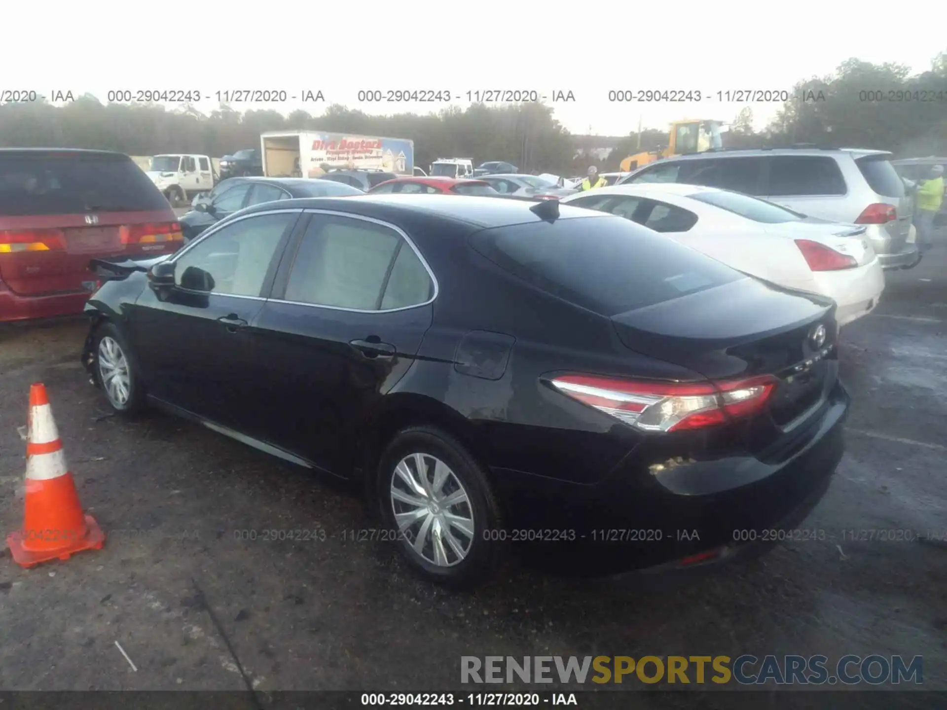 3 Photograph of a damaged car 4T1B11HKXKU842918 TOYOTA CAMRY 2019