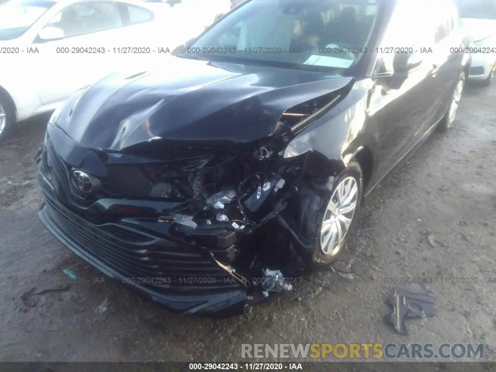 6 Photograph of a damaged car 4T1B11HKXKU842918 TOYOTA CAMRY 2019