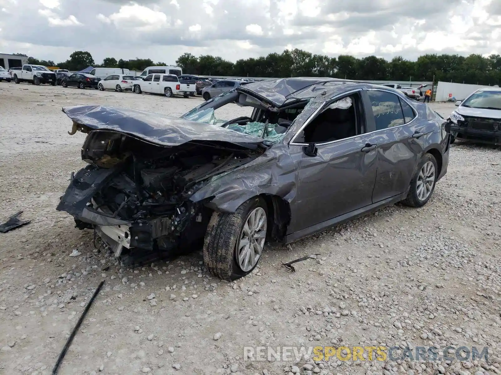 2 Photograph of a damaged car 4T1B11HKXKU844071 TOYOTA CAMRY 2019