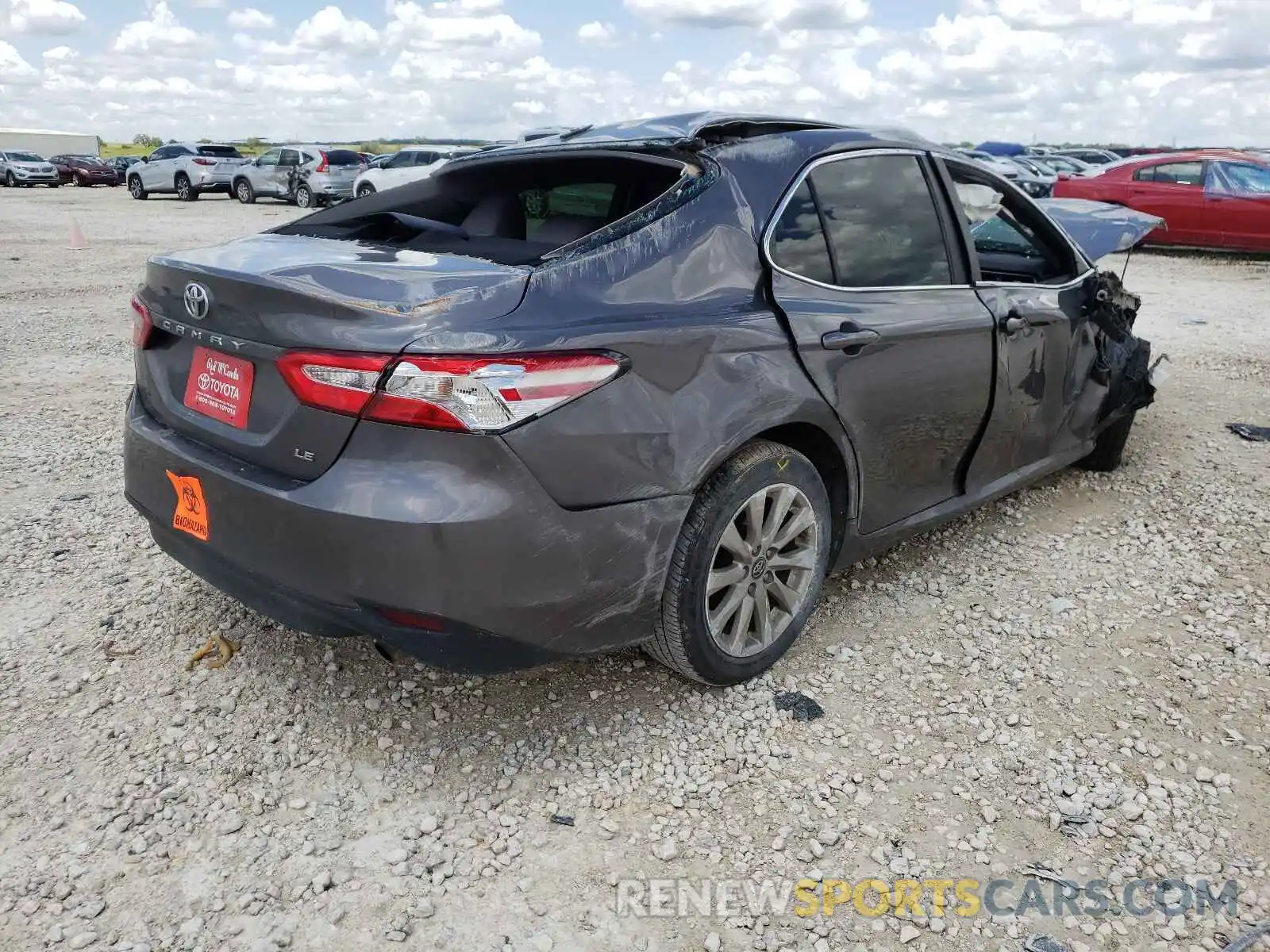 4 Фотография поврежденного автомобиля 4T1B11HKXKU844071 TOYOTA CAMRY 2019