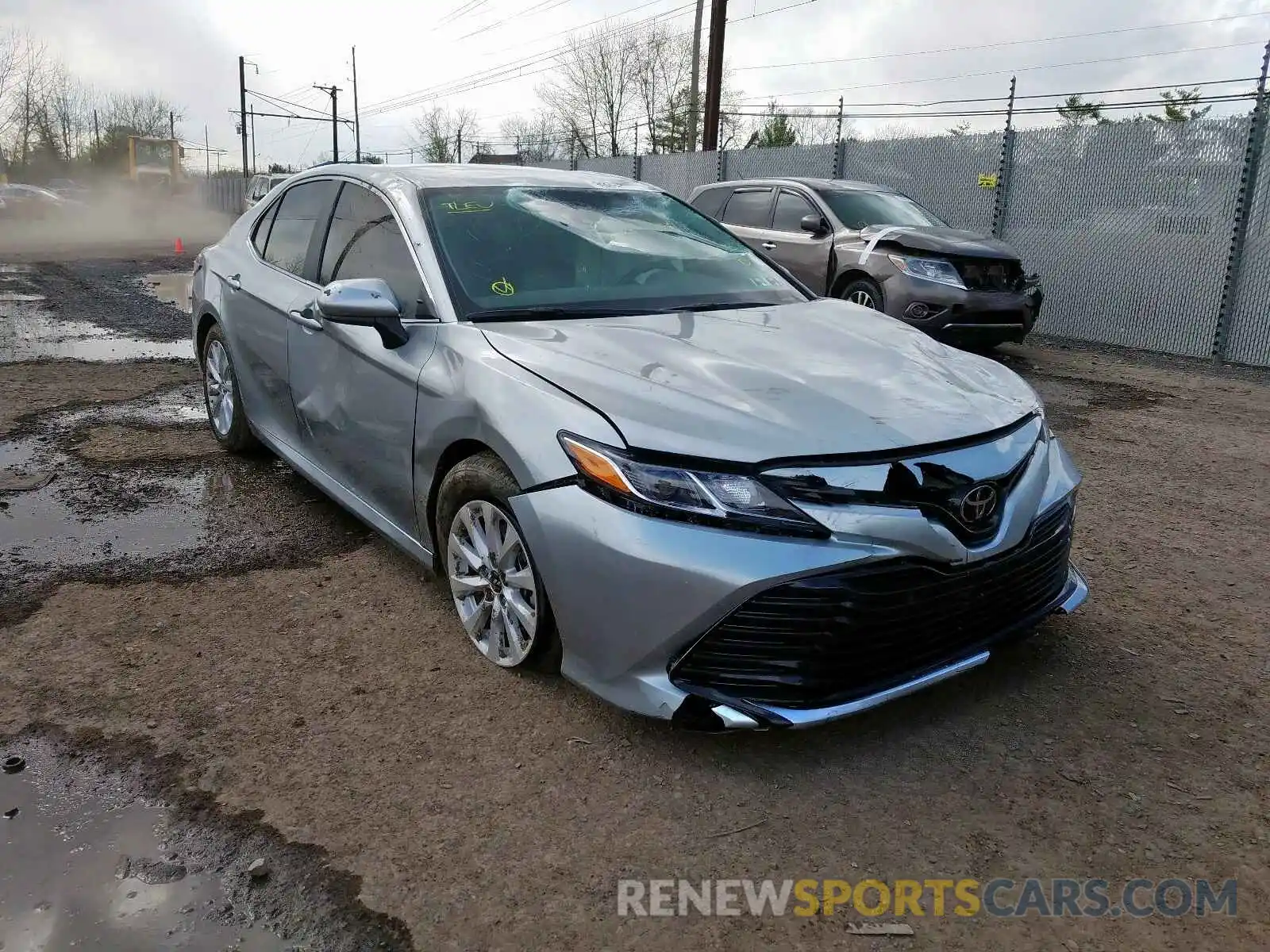 1 Photograph of a damaged car 4T1B11HKXKU844524 TOYOTA CAMRY 2019