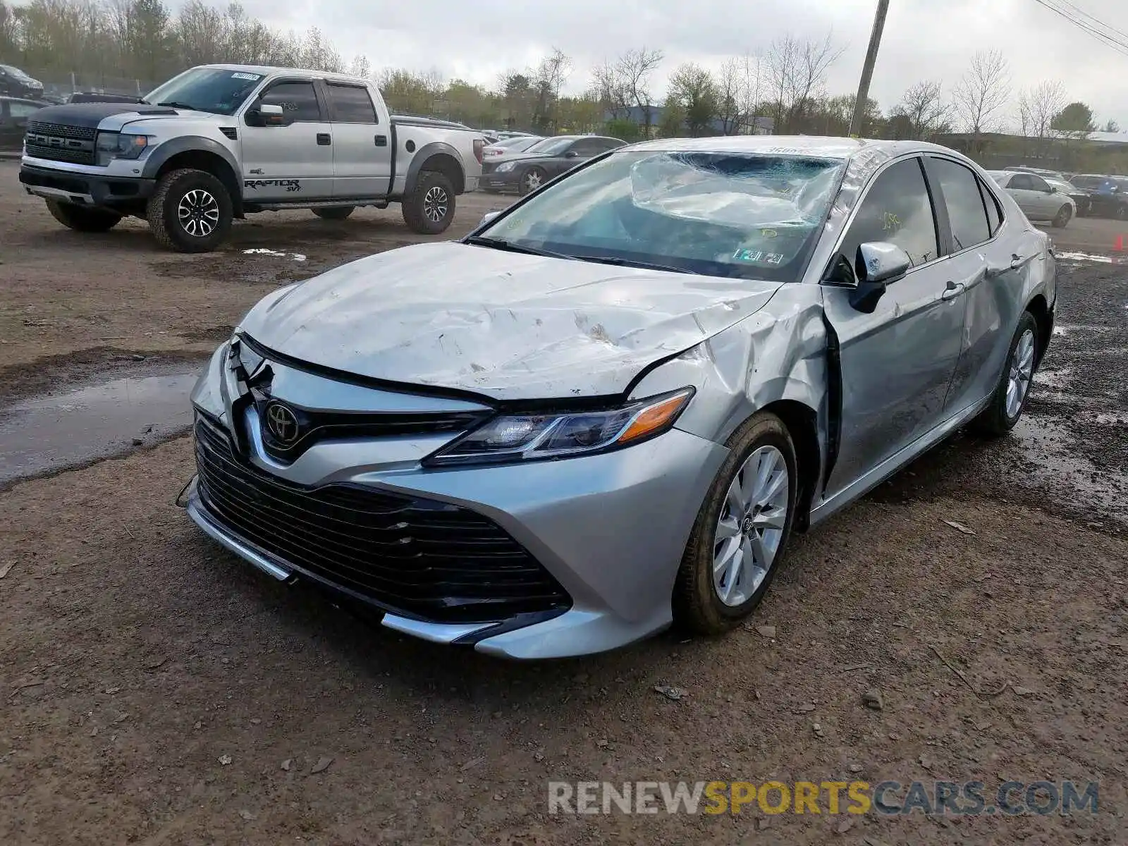 2 Photograph of a damaged car 4T1B11HKXKU844524 TOYOTA CAMRY 2019