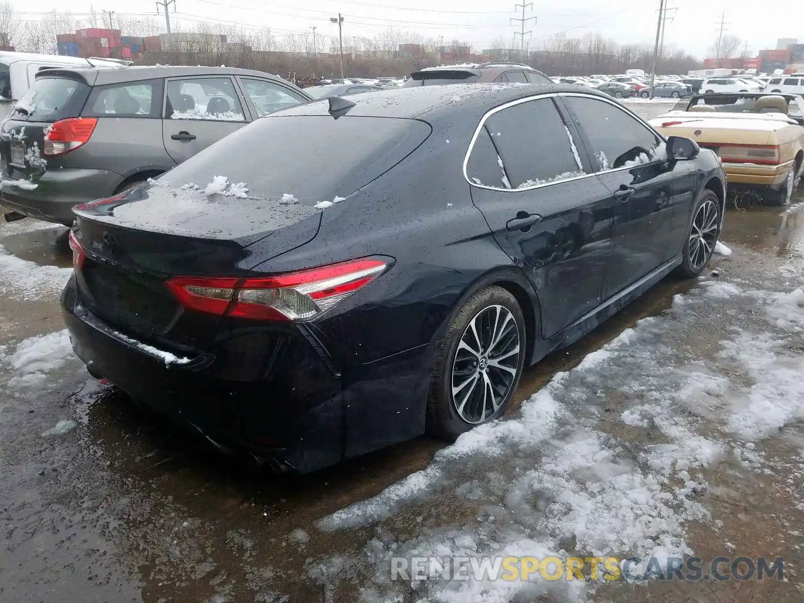 4 Фотография поврежденного автомобиля 4T1B11HKXKU845088 TOYOTA CAMRY 2019