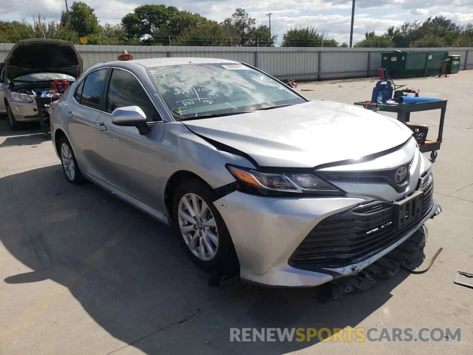 1 Photograph of a damaged car 4T1B11HKXKU846581 TOYOTA CAMRY 2019