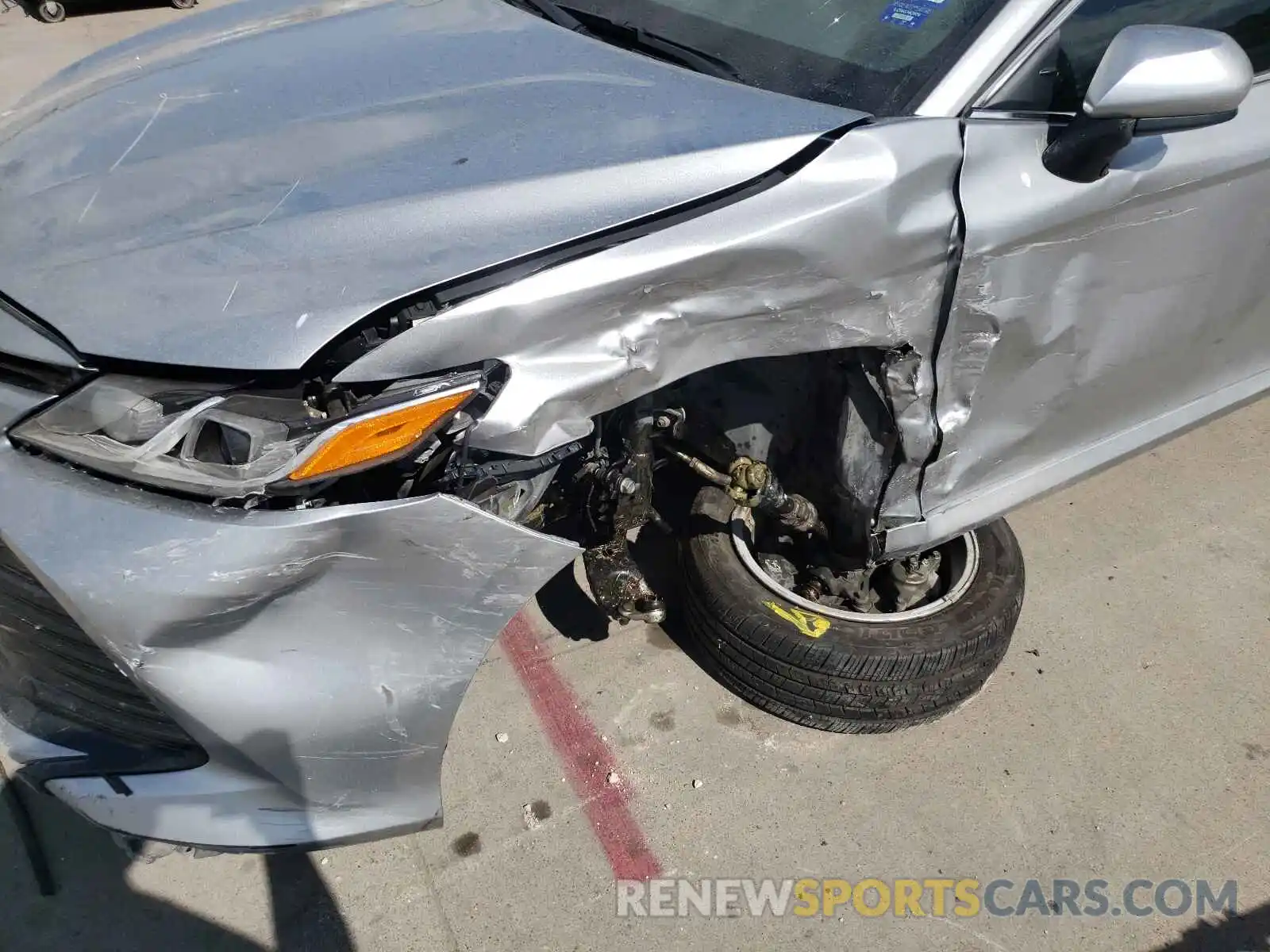 9 Photograph of a damaged car 4T1B11HKXKU846581 TOYOTA CAMRY 2019