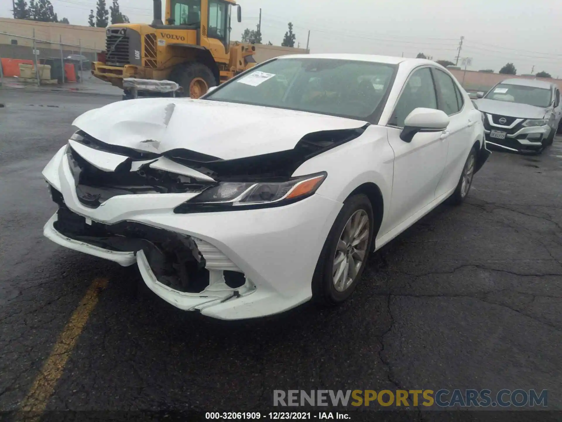 2 Photograph of a damaged car 4T1B11HKXKU848315 TOYOTA CAMRY 2019