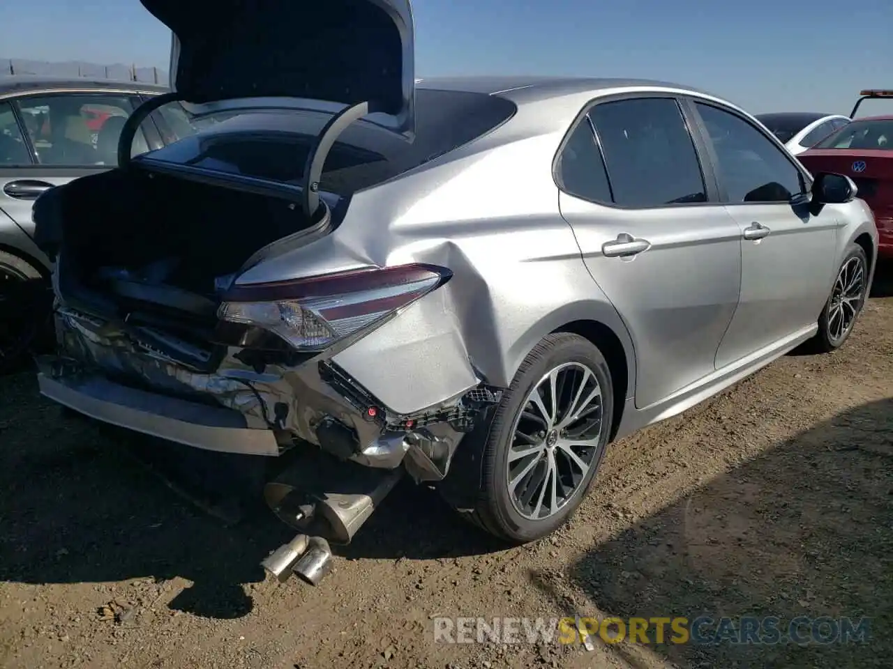 4 Photograph of a damaged car 4T1B11HKXKU848377 TOYOTA CAMRY 2019