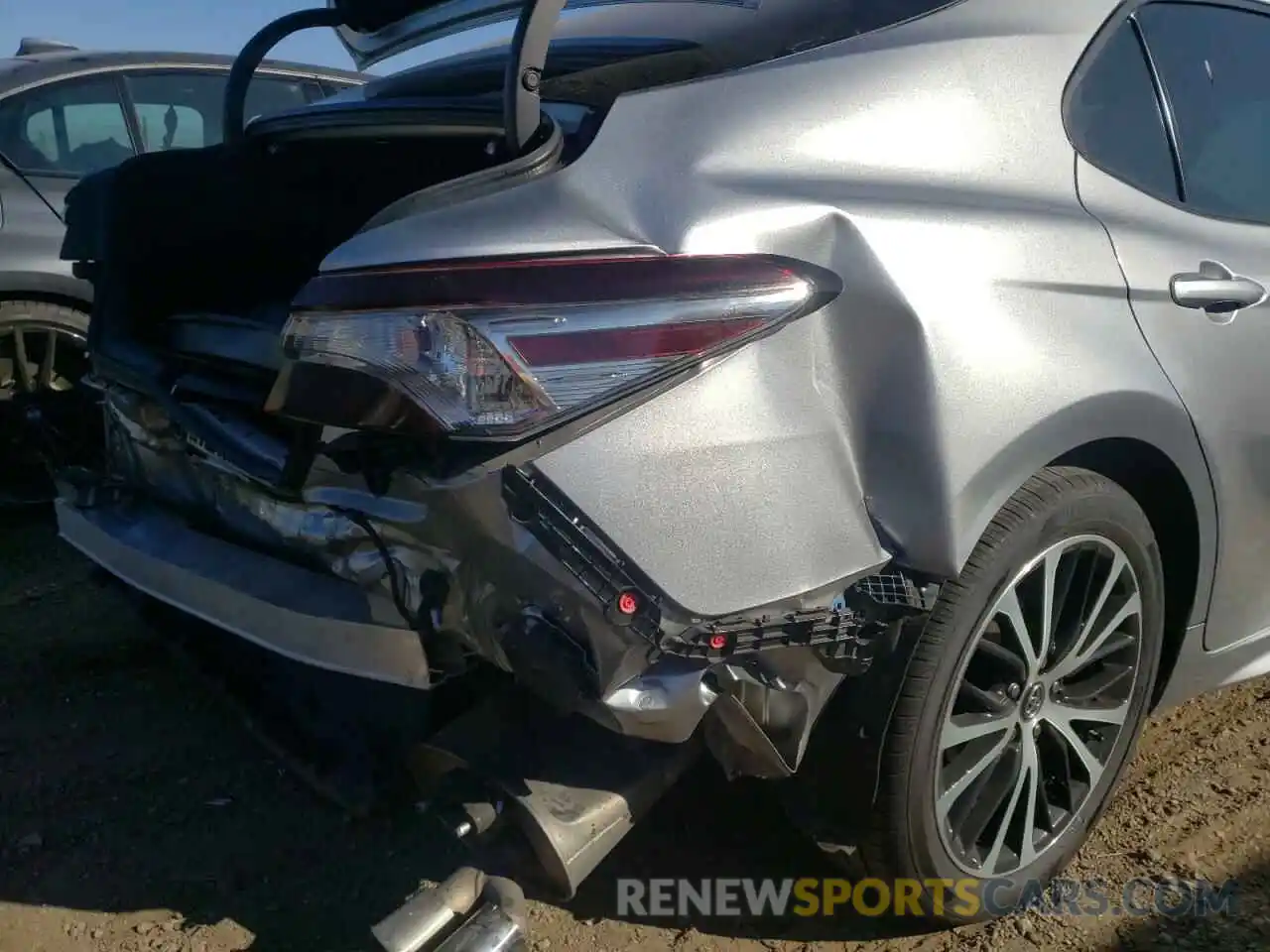 9 Photograph of a damaged car 4T1B11HKXKU848377 TOYOTA CAMRY 2019