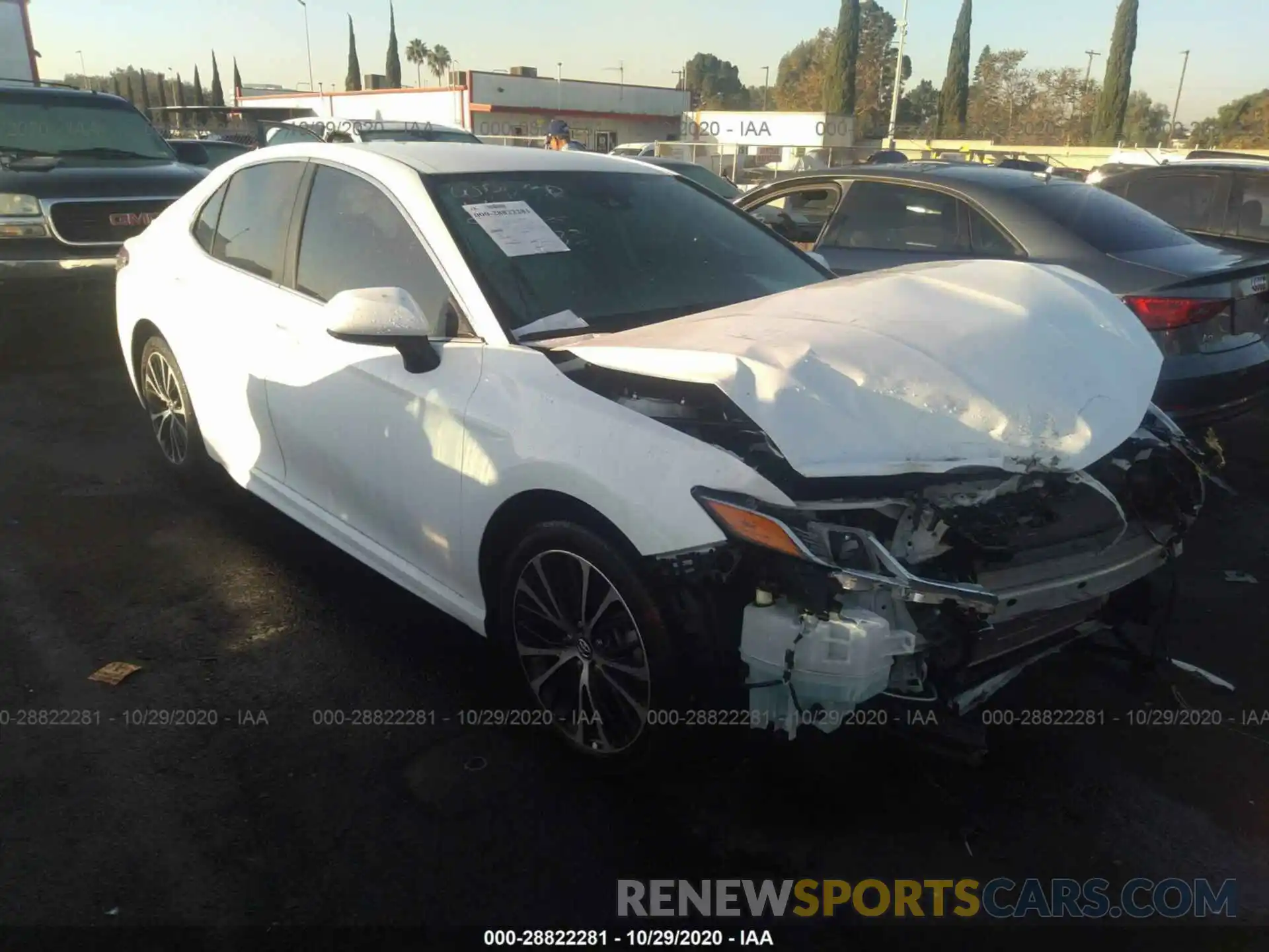 1 Photograph of a damaged car 4T1B11HKXKU848864 TOYOTA CAMRY 2019