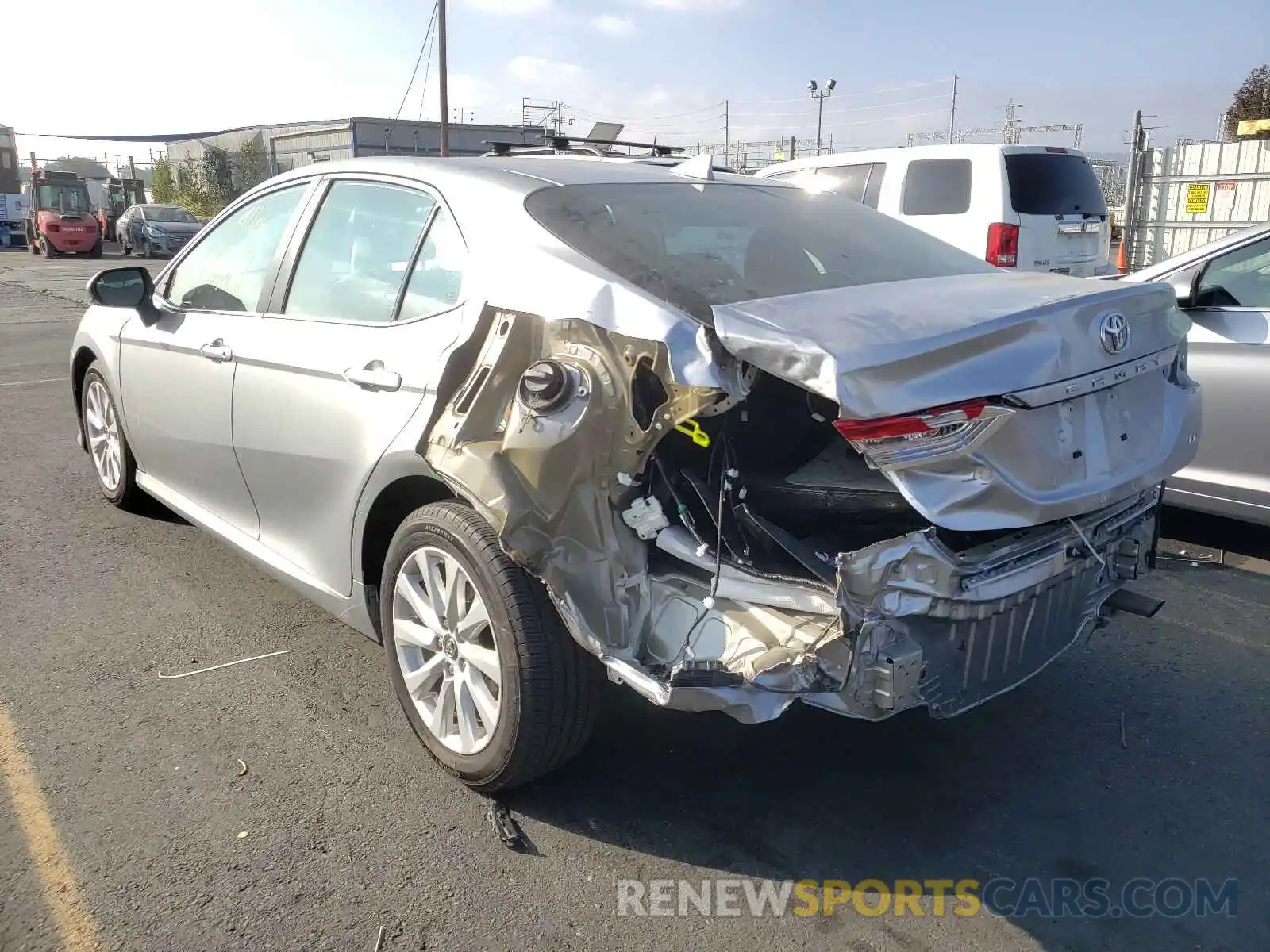 3 Photograph of a damaged car 4T1B11HKXKU850274 TOYOTA CAMRY 2019