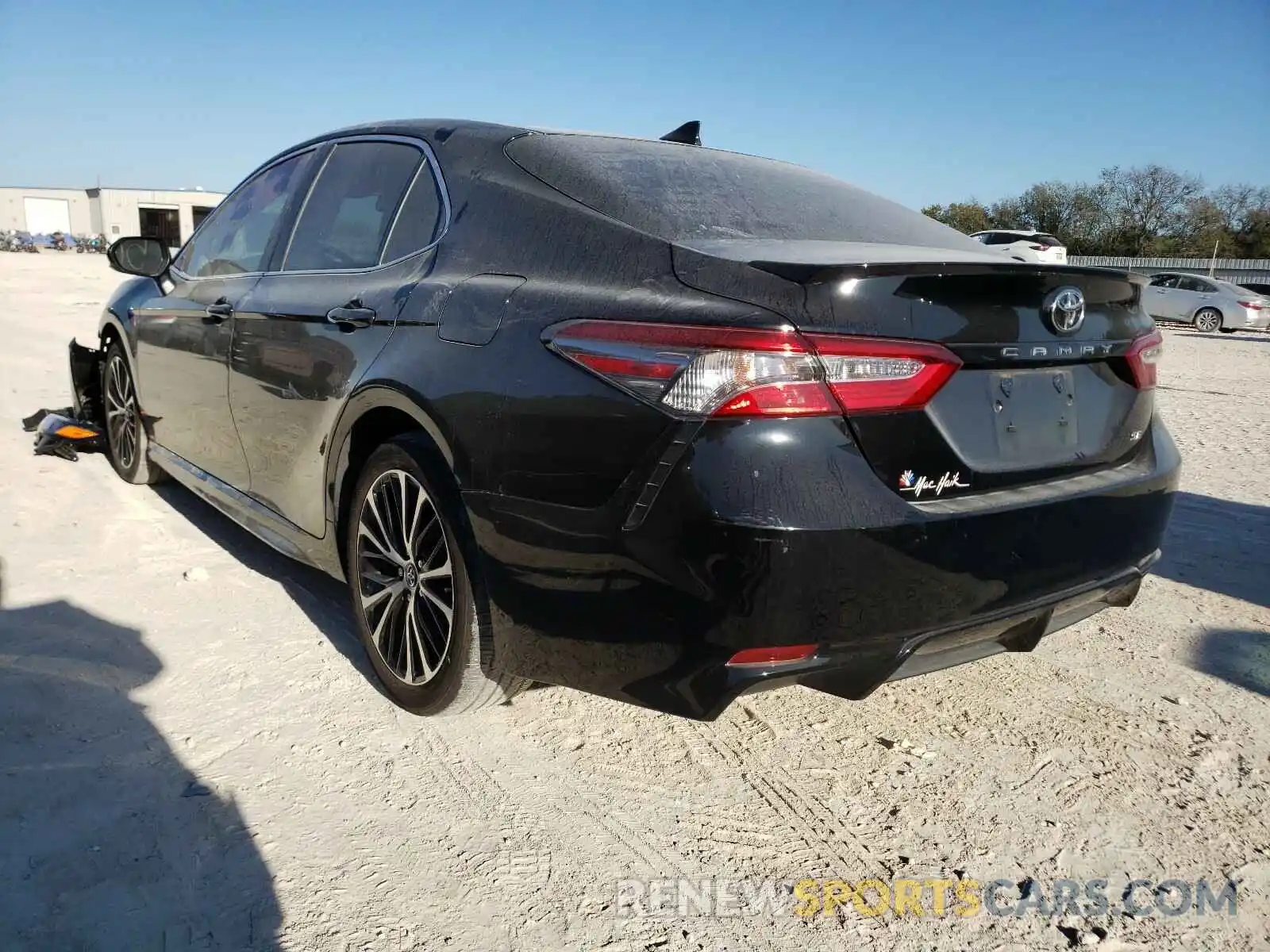 3 Фотография поврежденного автомобиля 4T1B11HKXKU850713 TOYOTA CAMRY 2019