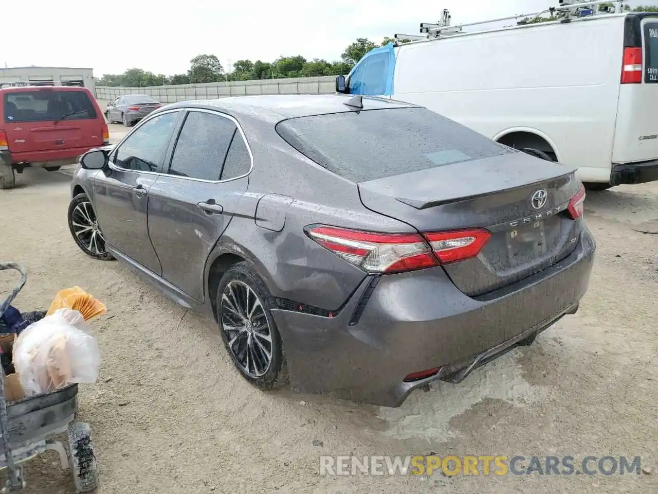 3 Фотография поврежденного автомобиля 4T1B11HKXKU850727 TOYOTA CAMRY 2019